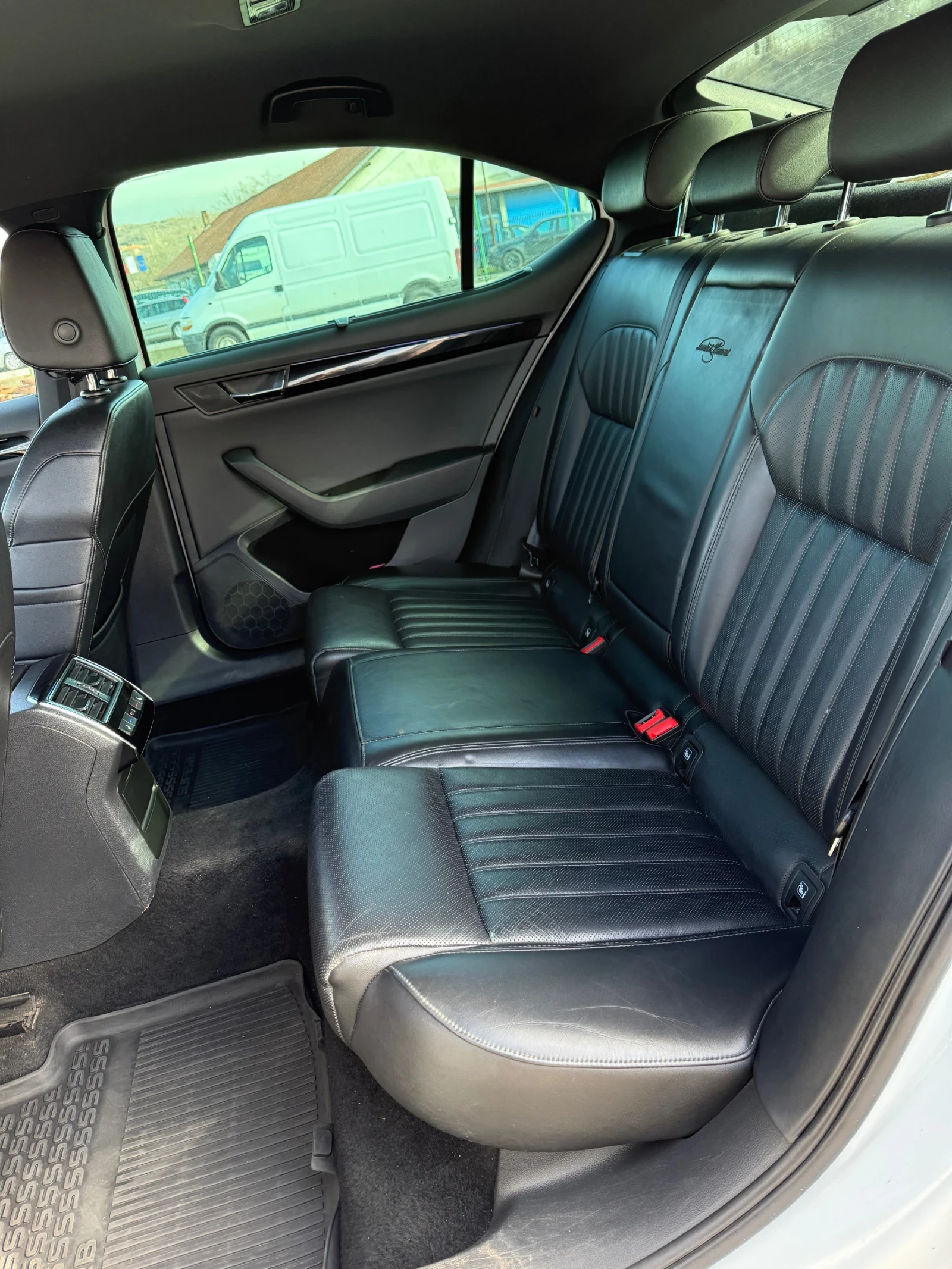 Skoda Superb L&K 4x4 | Mobile.bg � ����������� 9
