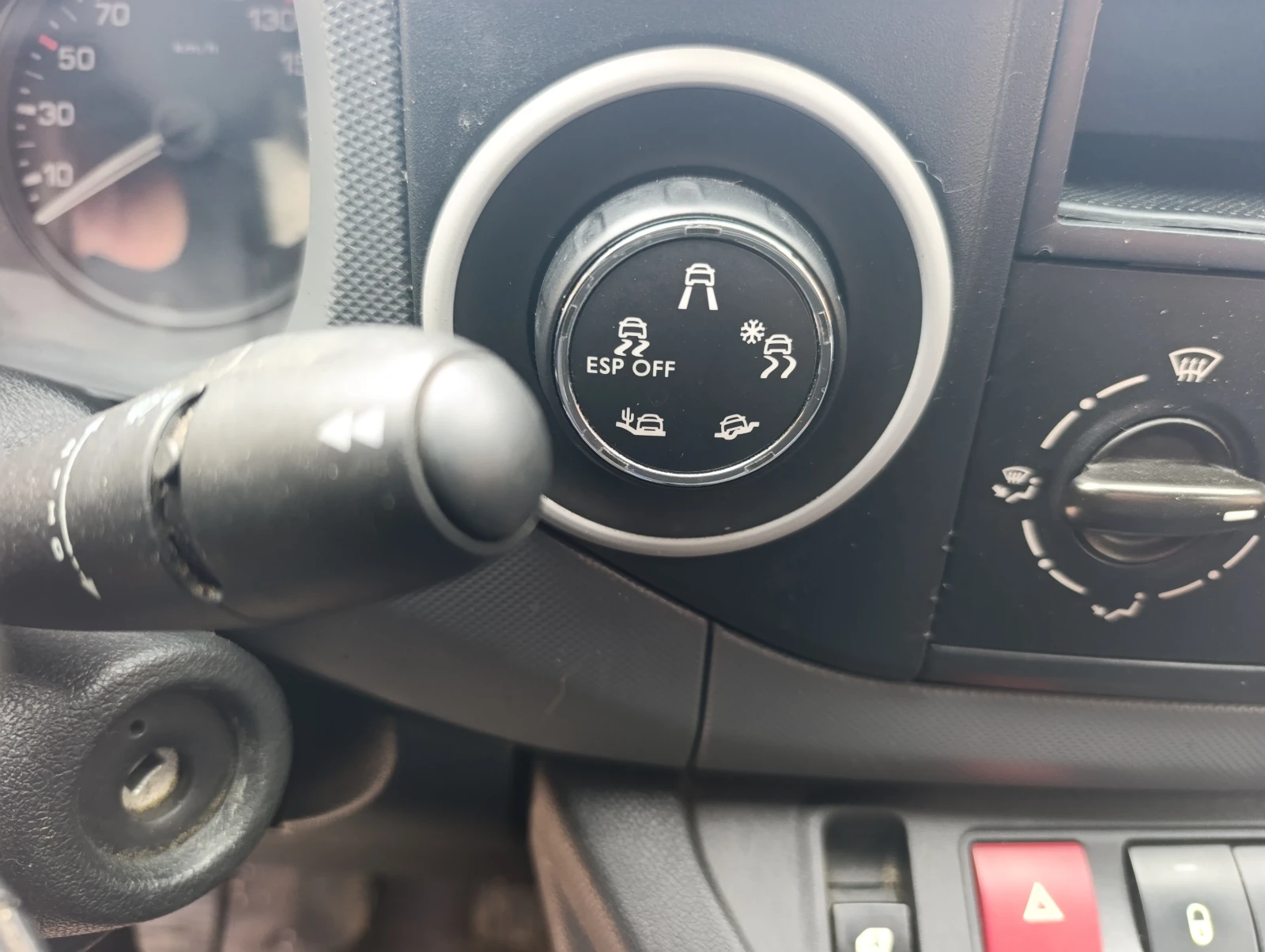 Peugeot Partner 1.6hdi maxi, снимка 9 - Автомобили и джипове - 54204690