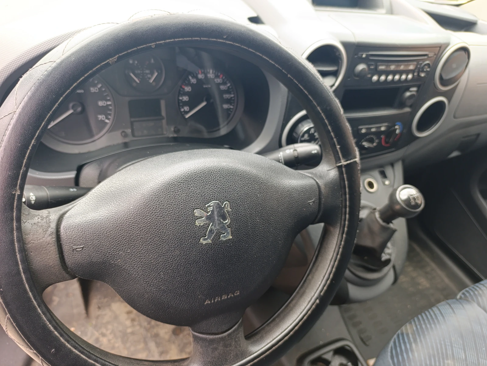 Peugeot Partner 1.6hdi maxi, снимка 10 - Автомобили и джипове - 54204690