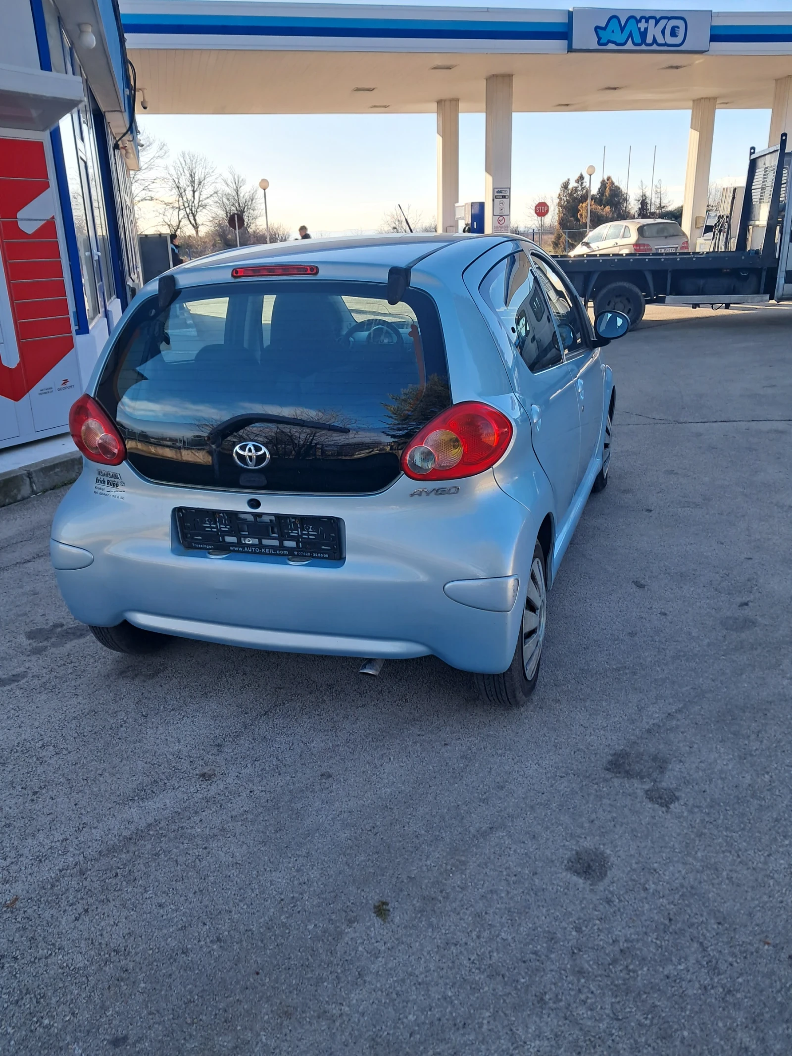 Toyota Aygo, снимка 2 - Автомобили и джипове - 53801984