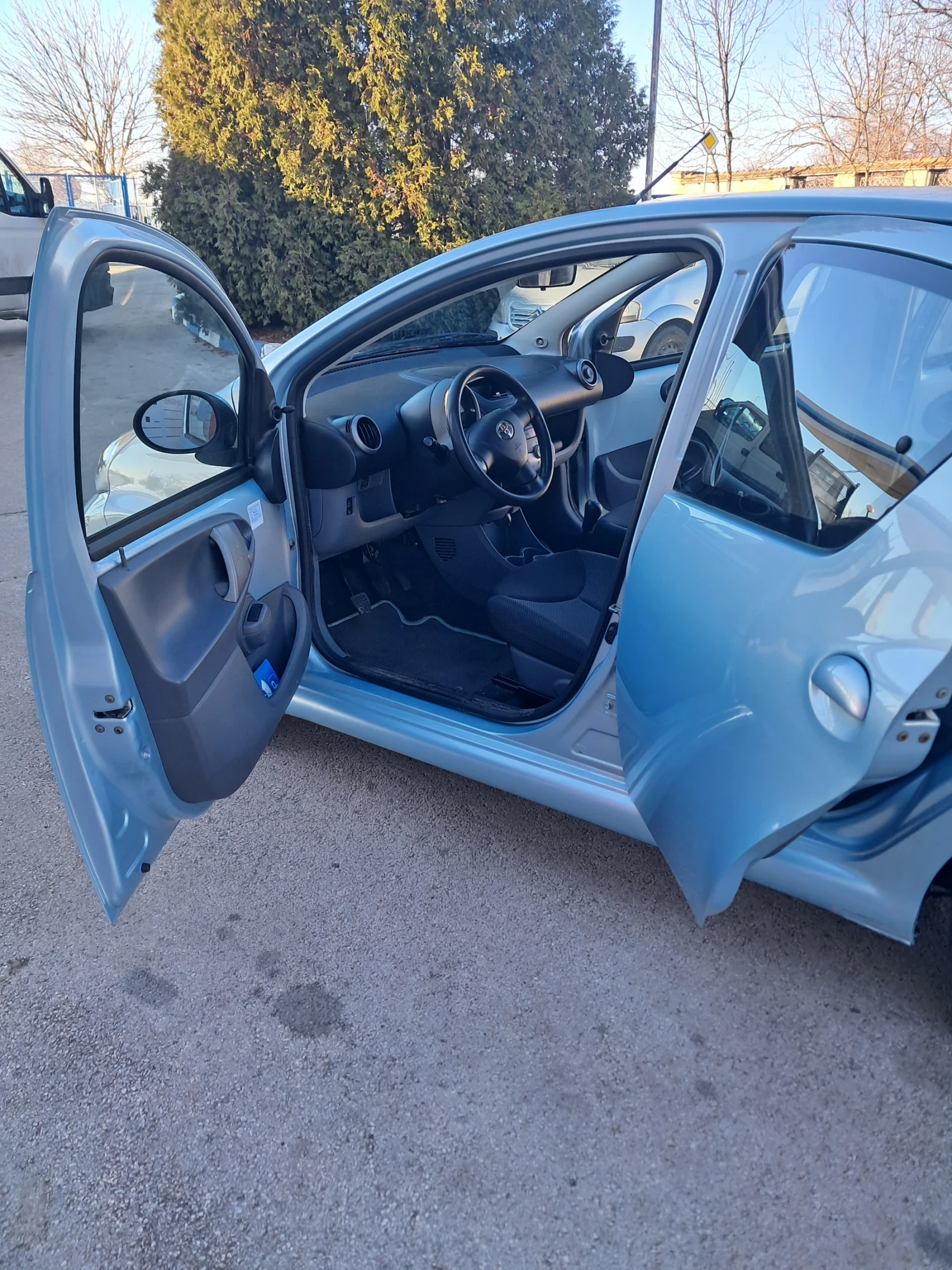 Toyota Aygo, снимка 9 - Автомобили и джипове - 53801984