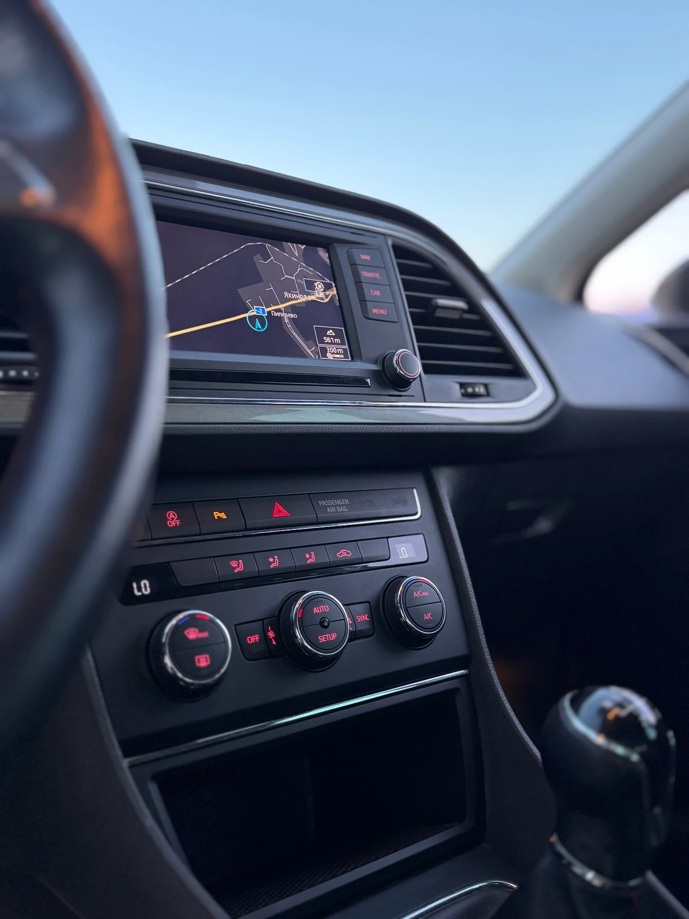 Seat Leon FR 2.0TDI 150hp, снимка 11 - Автомобили и джипове - 53819142