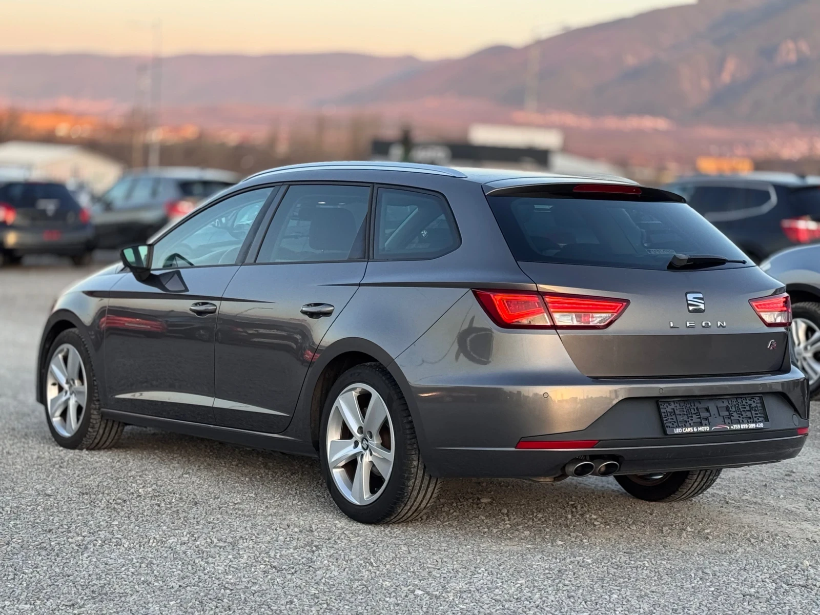Seat Leon FR 2.0TDI 150hp, снимка 7 - Автомобили и джипове - 53819142