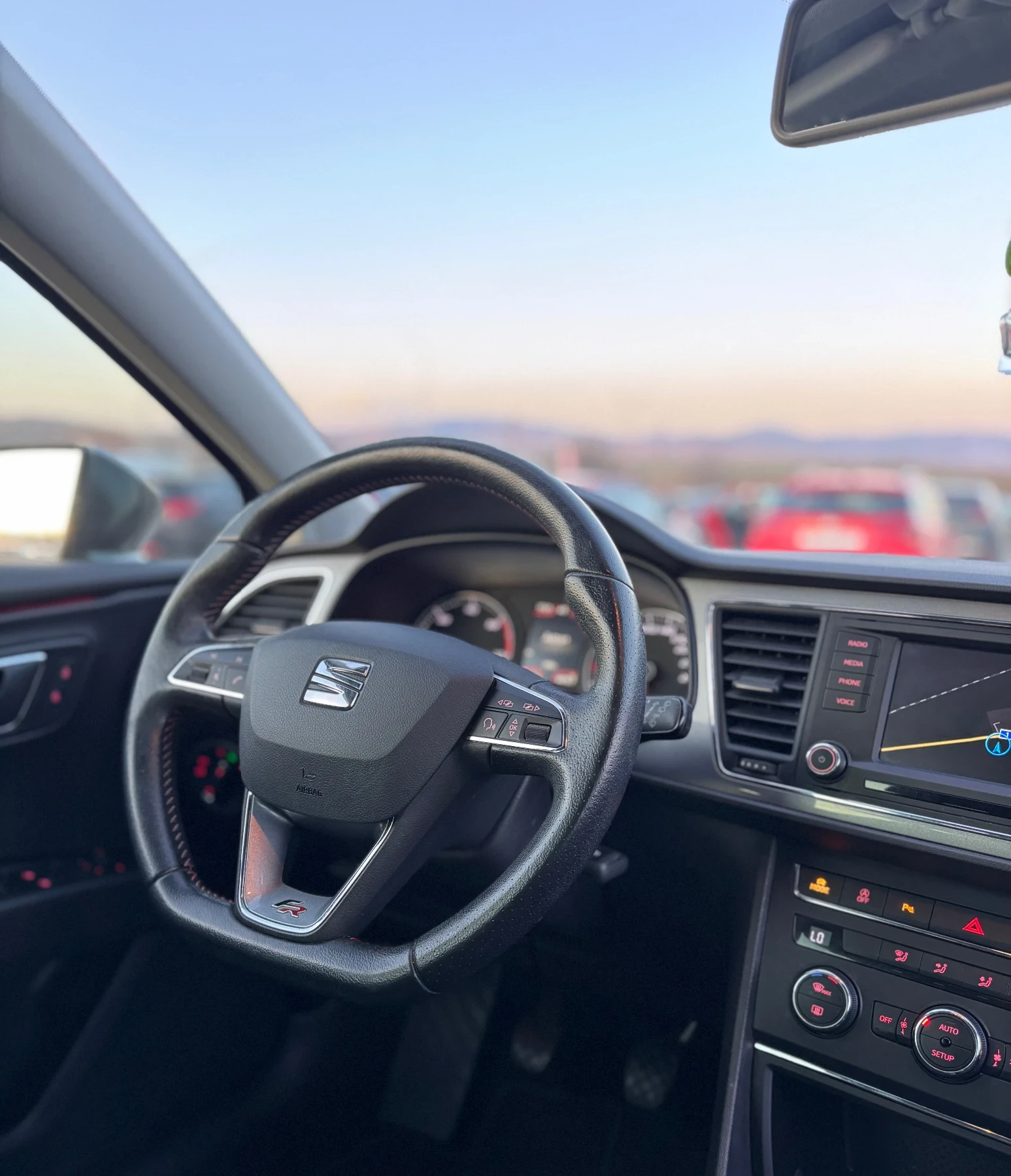 Seat Leon FR 2.0TDI 150hp, снимка 9 - Автомобили и джипове - 53819142