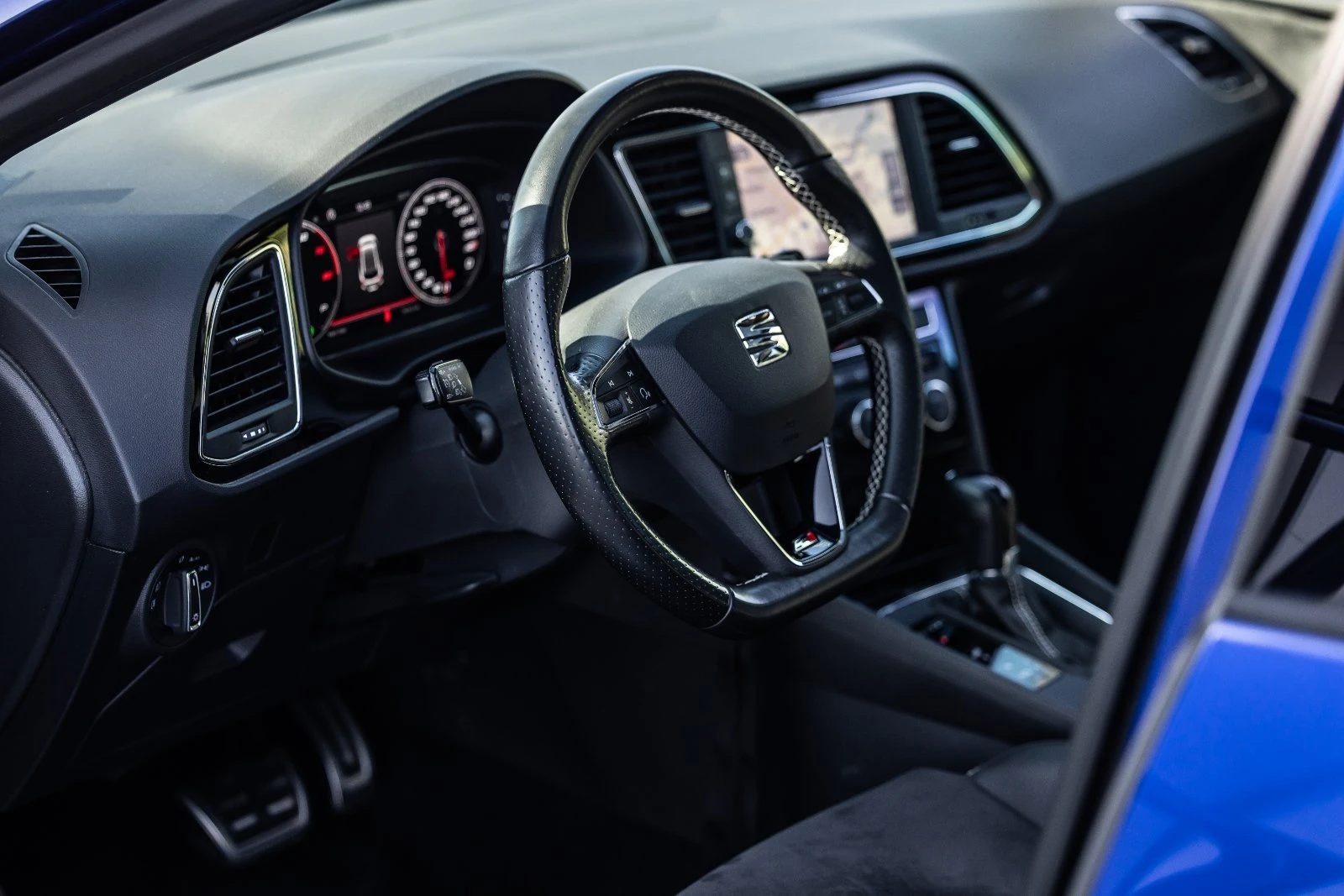 Seat Leon Cupra  ST, снимка 9 - Автомобили и джипове - 53847256