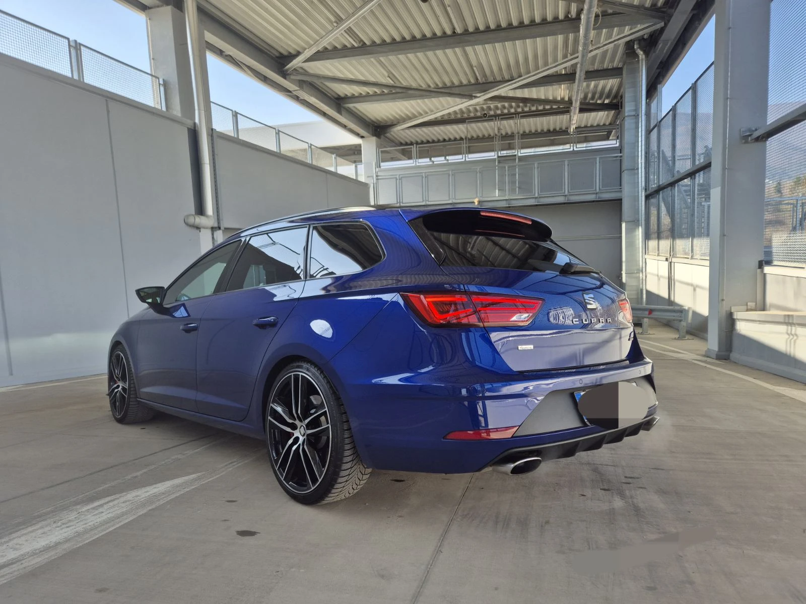 Seat Leon Cupra  ST, снимка 3 - Автомобили и джипове - 53847256