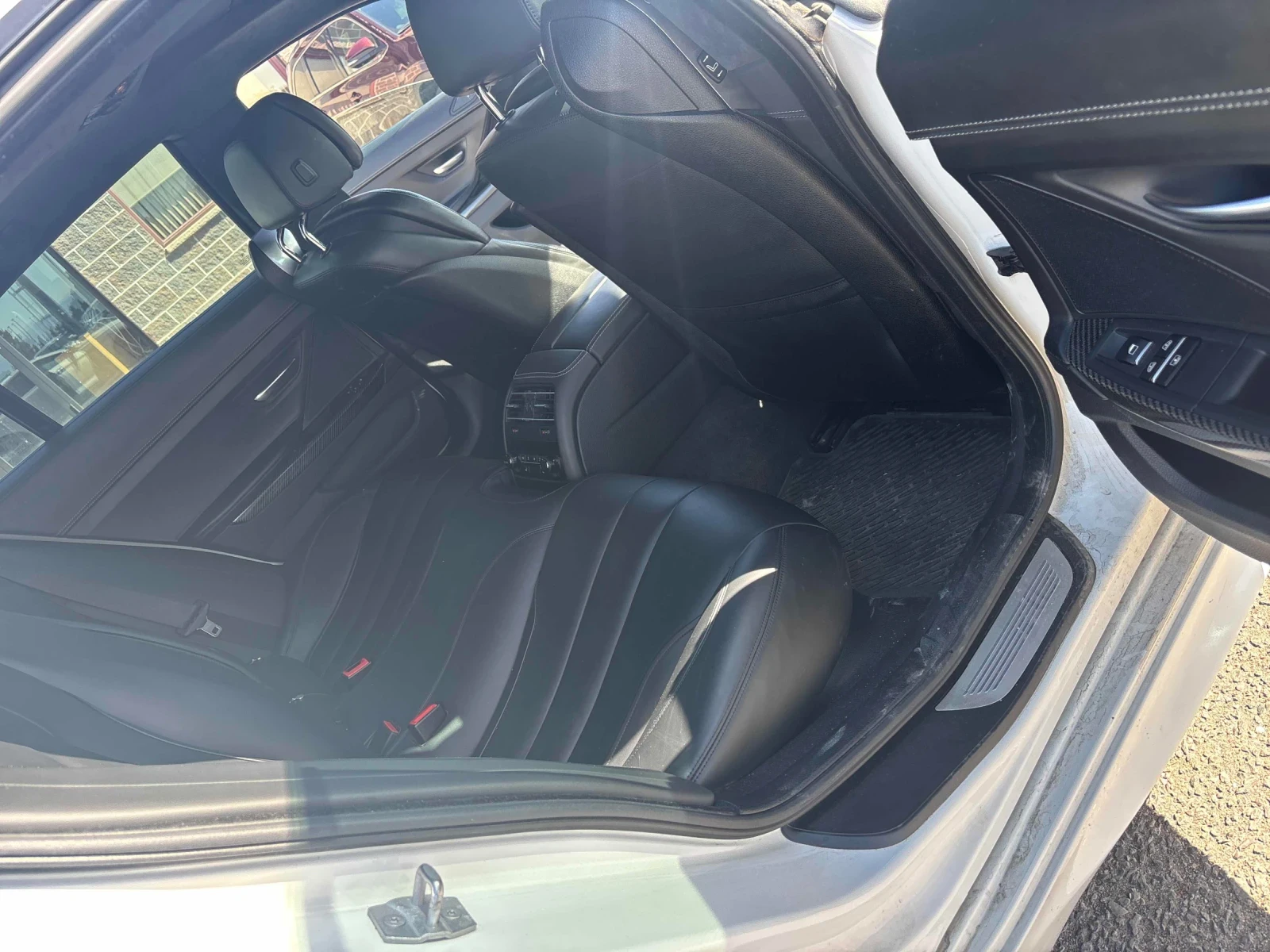 BMW 640 M ПАКЕТ * ОБДУХВАНЕ * ПАНОРАМА * HARMAN KARDON, снимка 11 - Автомобили и джипове - 54622906