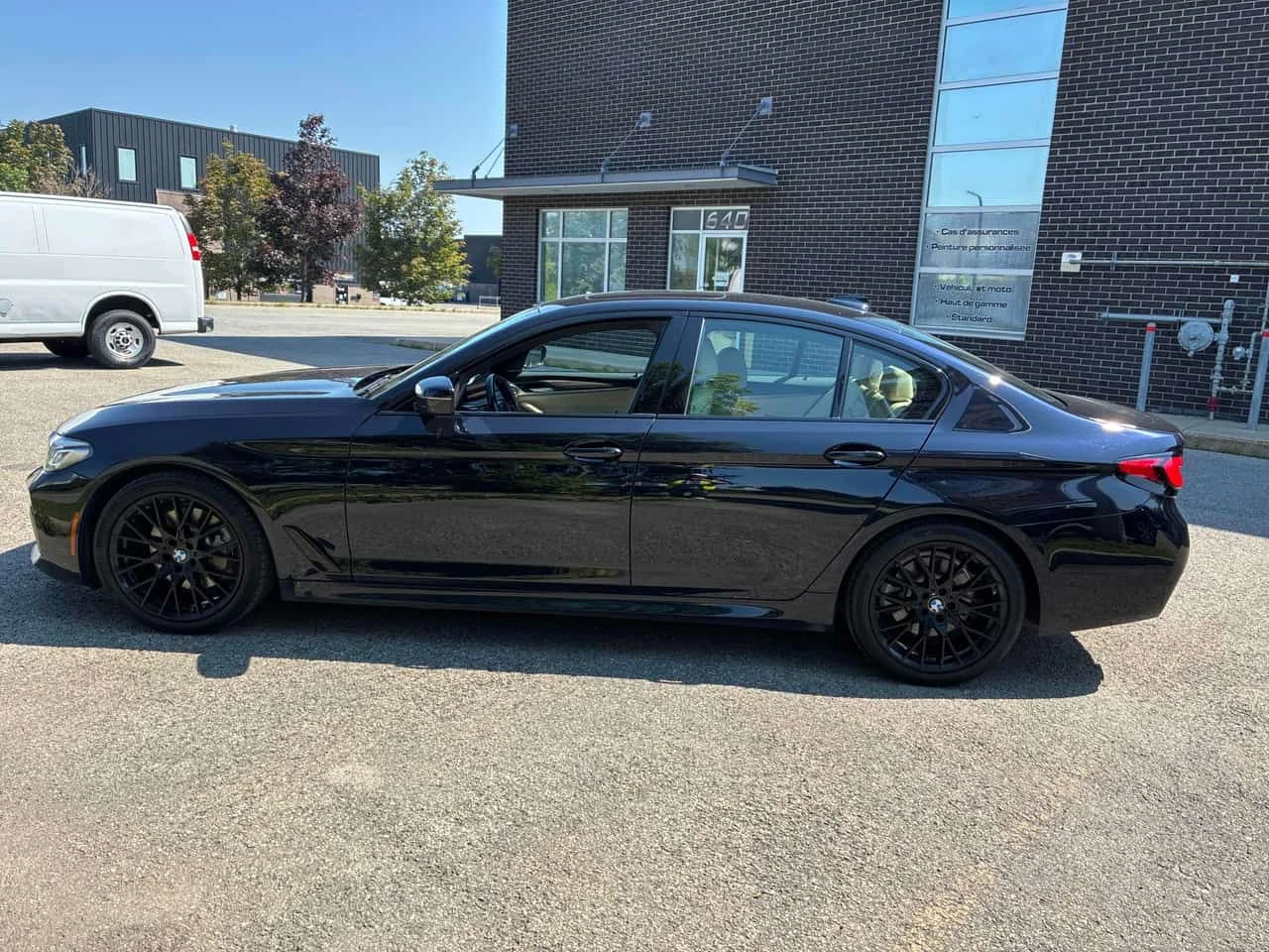 BMW 530 * 530i xDrive * CARFAX * ЦЕНА ДО БГ, снимка 3 - Автомобили и джипове - 55080809