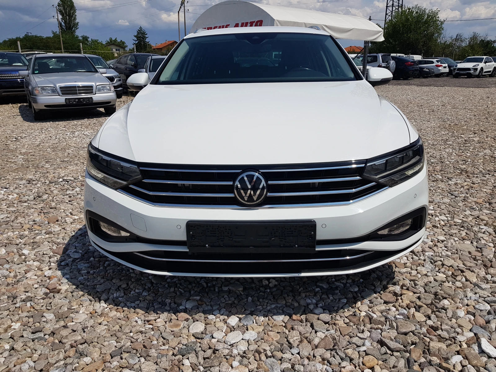 VW Passat 2.0TDI-150к.с. Virtual Cockpit/ДИСТРОНИК/2021г., снимка 2 - Автомобили и джипове - 55474272