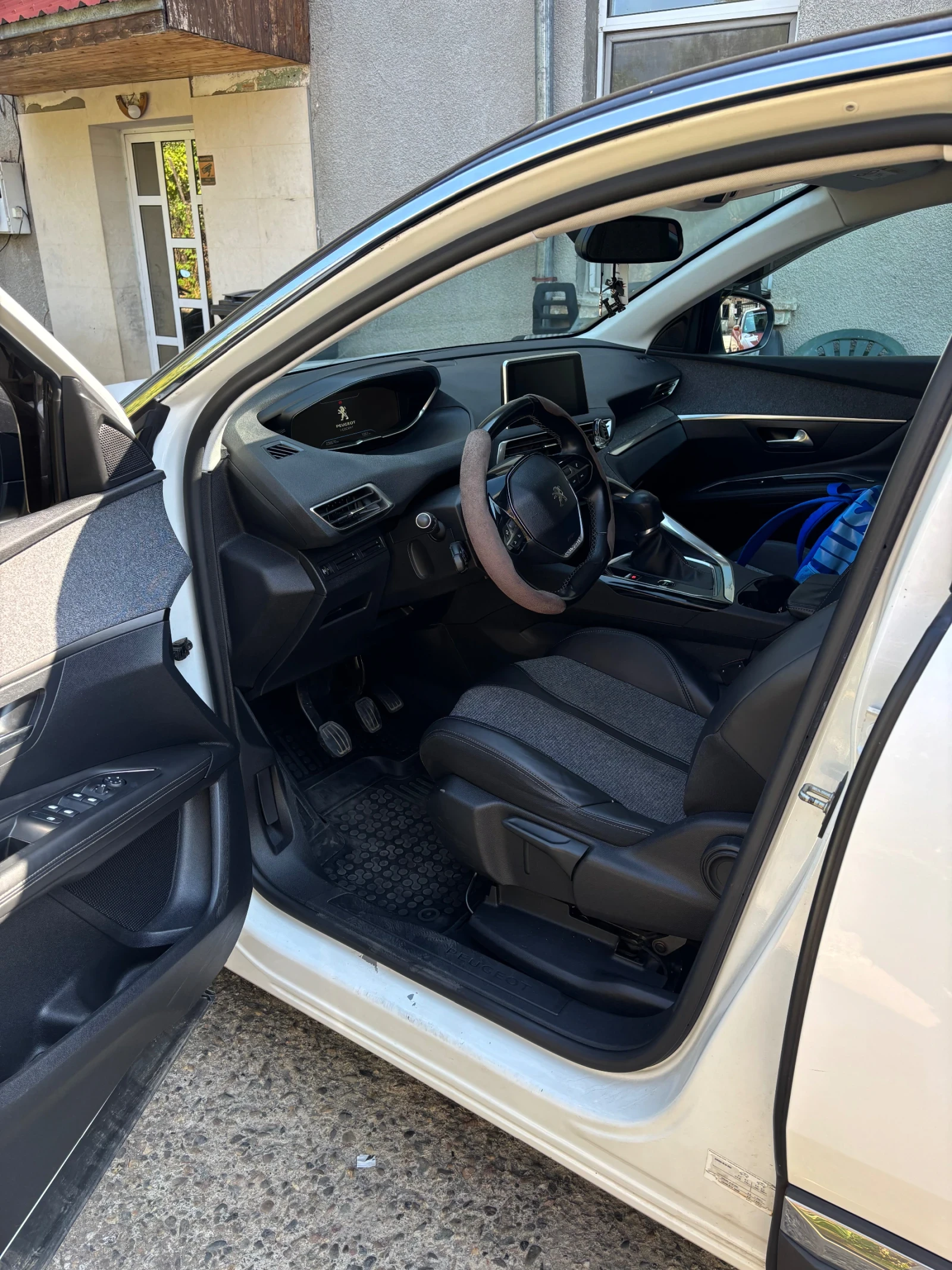 Peugeot 3008, снимка 5 - Автомобили и джипове - 55646219