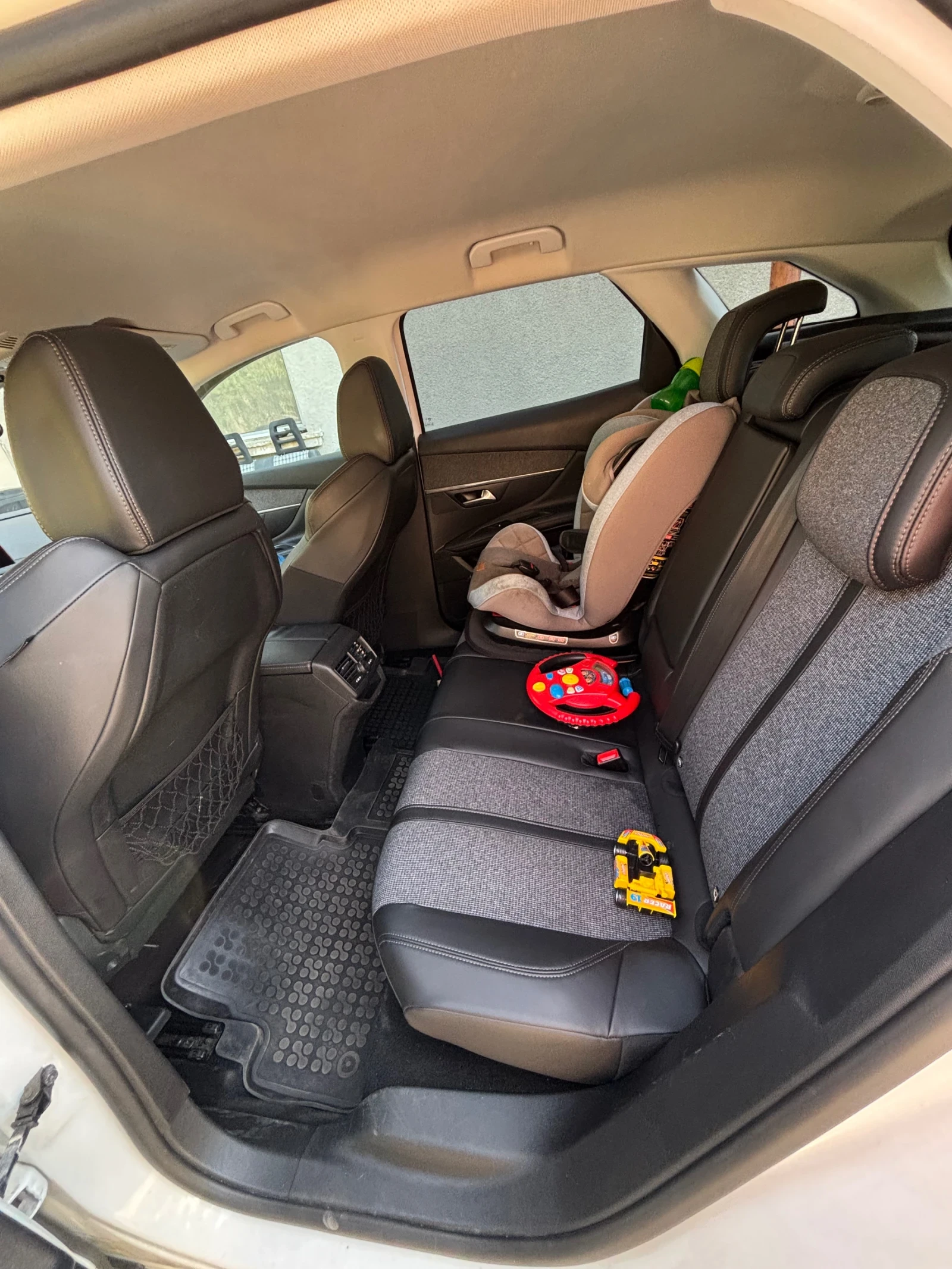 Peugeot 3008, снимка 8 - Автомобили и джипове - 55646219
