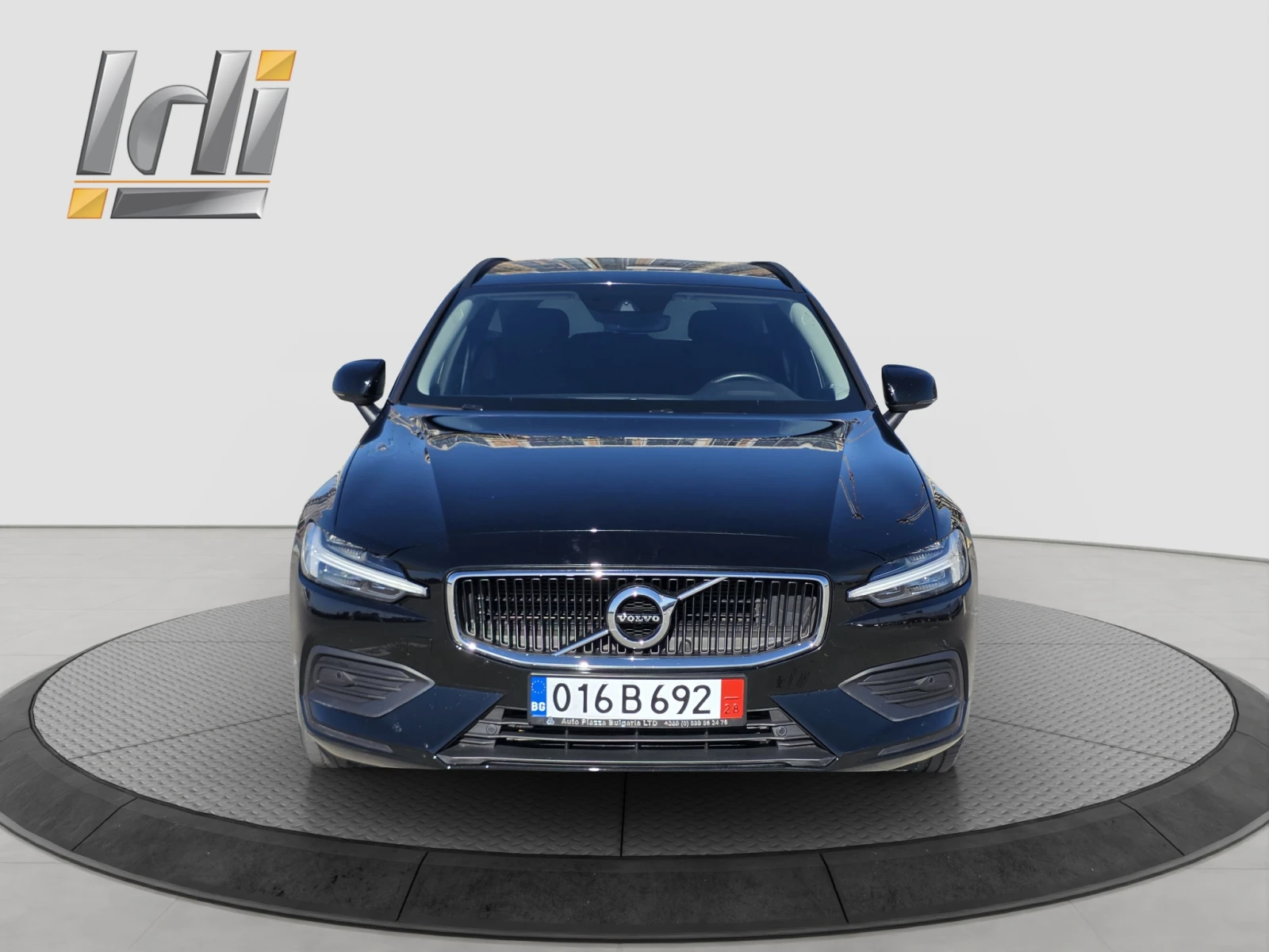Volvo V60 MILDE HIBRID, снимка 2 - Автомобили и джипове - 55709271