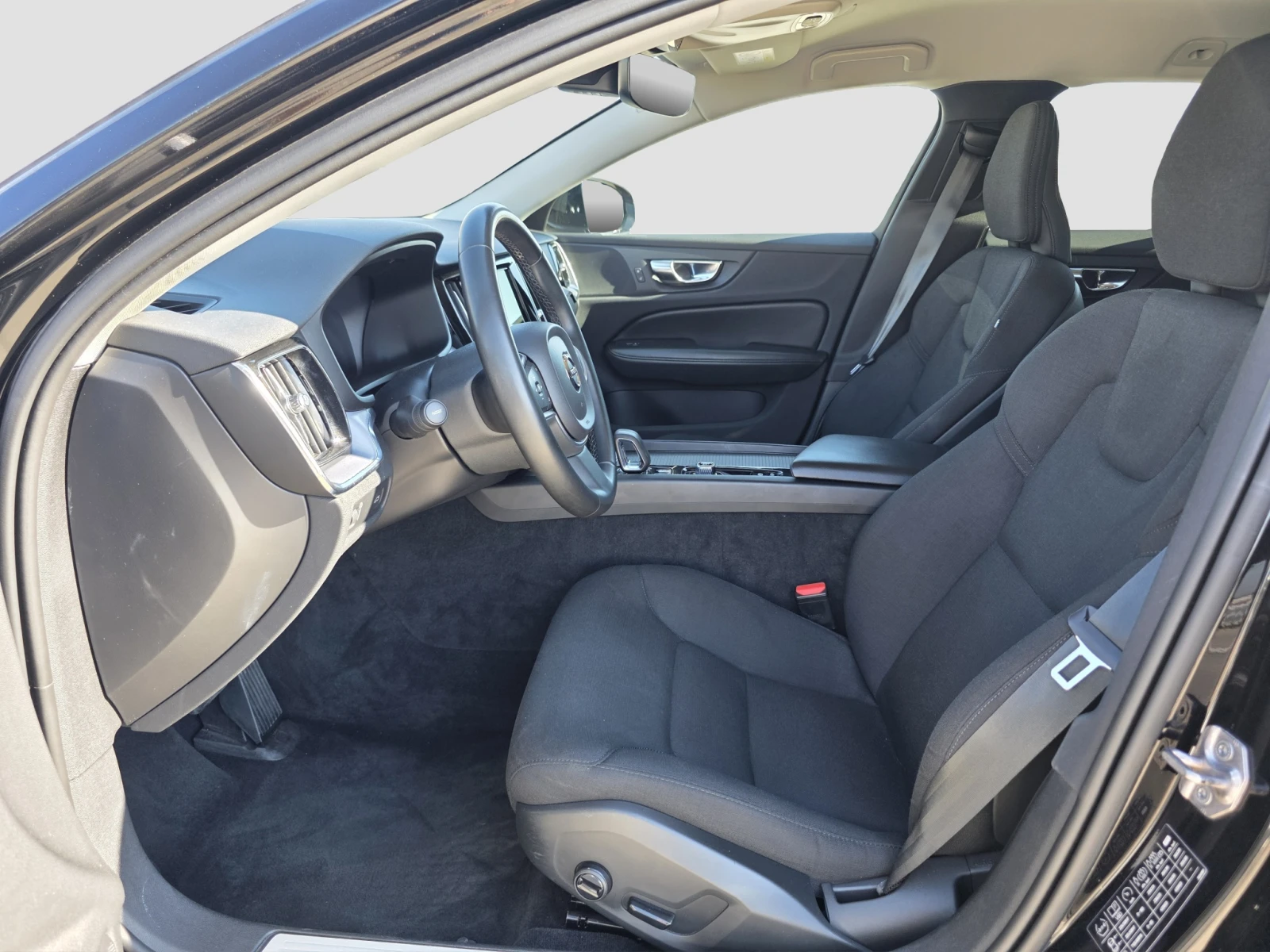 Volvo V60 MILDE HIBRID, снимка 10 - Автомобили и джипове - 55709271