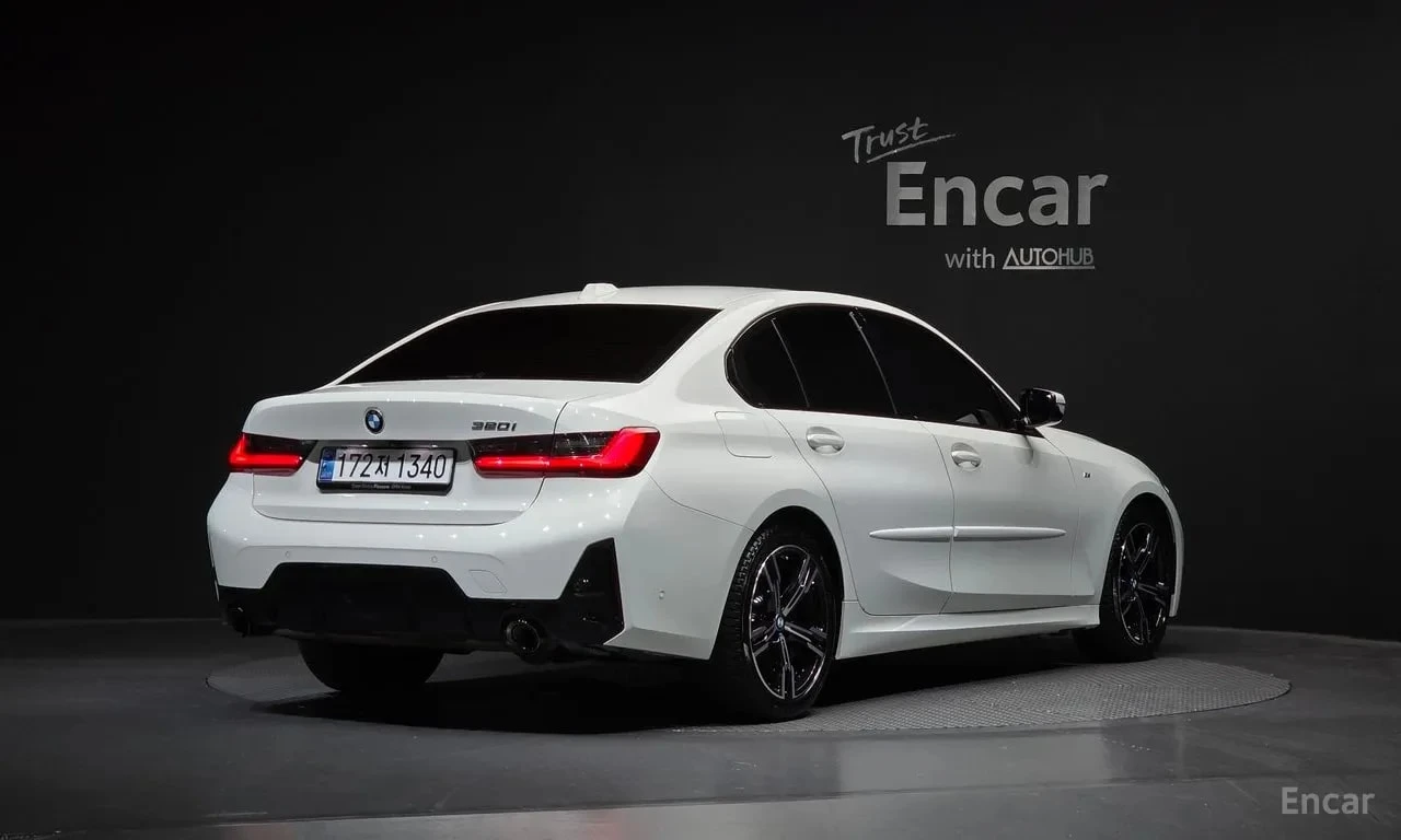 BMW 320 * 320i M Sport * АВТОКРЕДИТ* , снимка 2 - Автомобили и джипове - 55978393