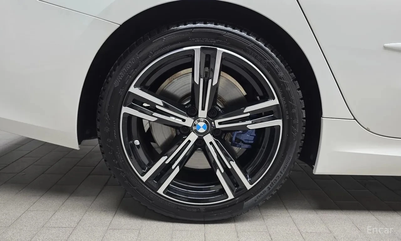 BMW 320 * 320i M Sport * АВТОКРЕДИТ* , снимка 5 - Автомобили и джипове - 55978393