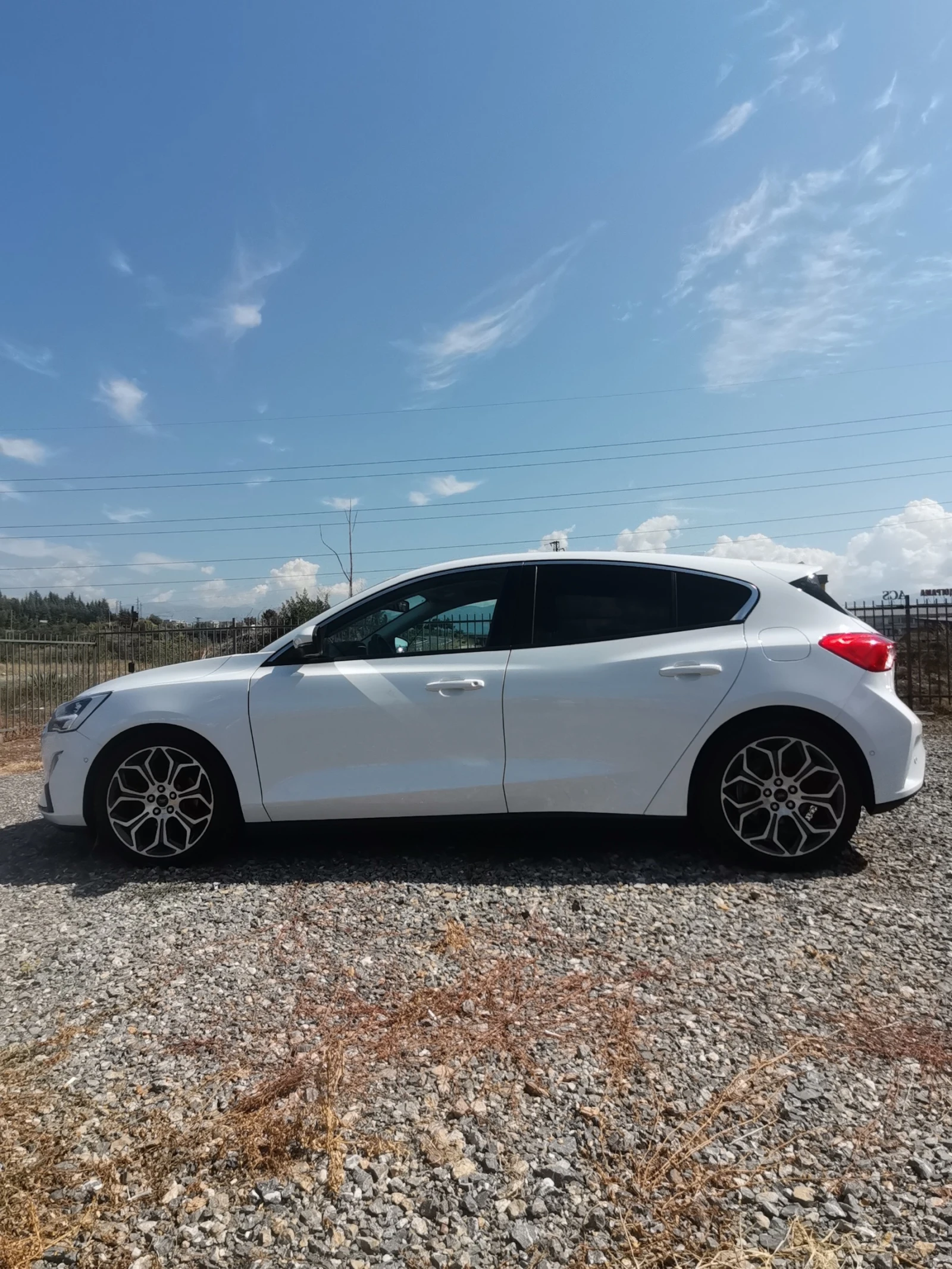 Ford Focus 1.5D AUTOMATIC, снимка 8 - Автомобили и джипове - 56060404