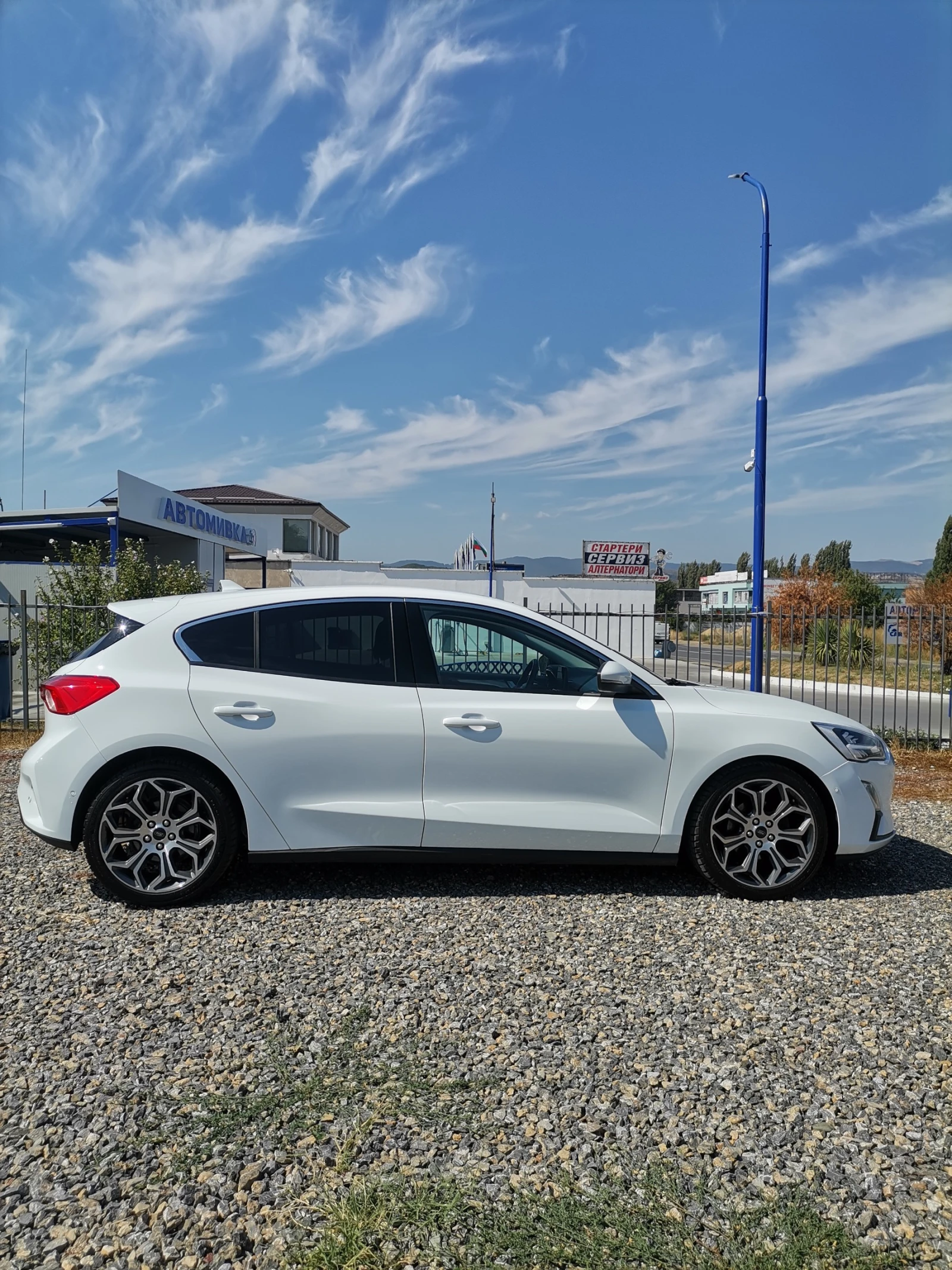 Ford Focus 1.5D AUTOMATIC, снимка 4 - Автомобили и джипове - 56060404
