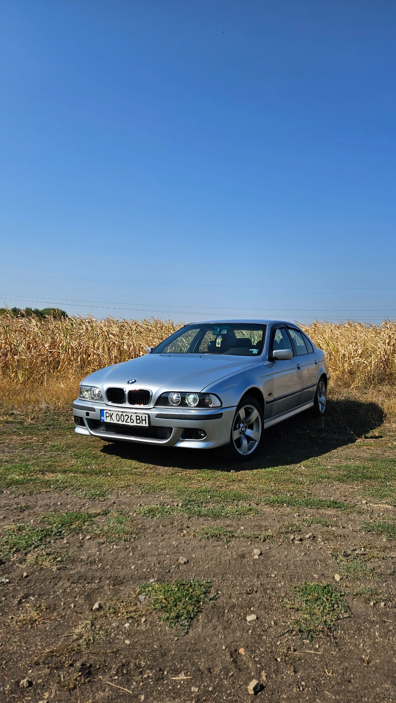 BMW 523 i, снимка 2 - Автомобили и джипове - 56098611