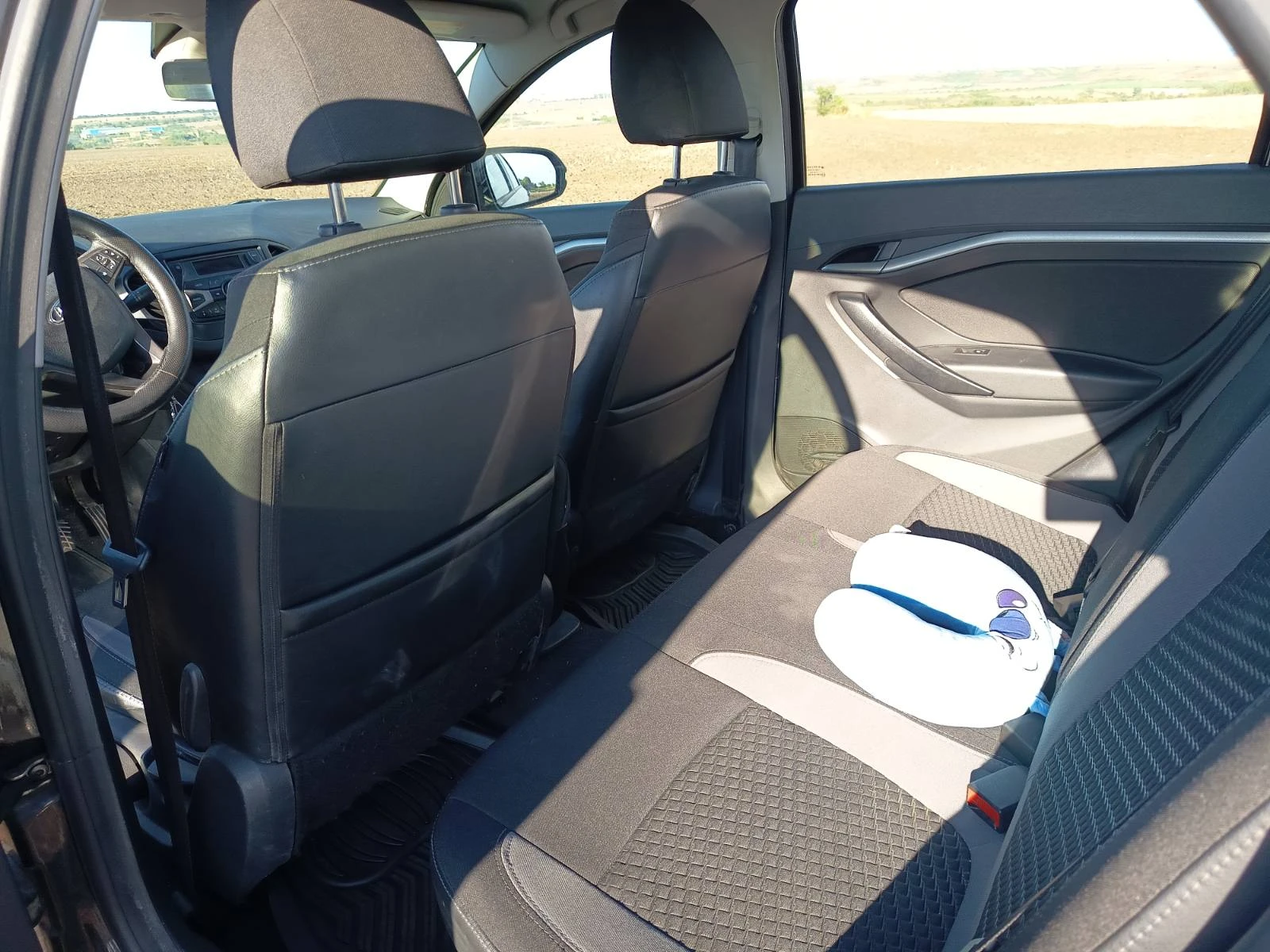Lada Vesta Газ/Бензин, снимка 8 - Автомобили и джипове - 56275264