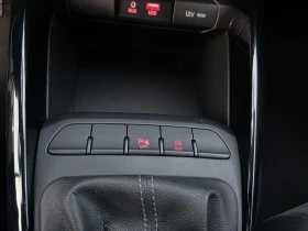 Kia Stonic 1.0 T-GDI - 90 000 km - 24999 лв. - 28481534 13