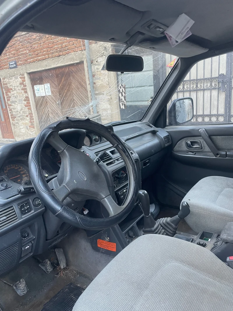 Mitsubishi Pajero 3000 v6, снимка 4 - Автомобили и джипове - 49181268