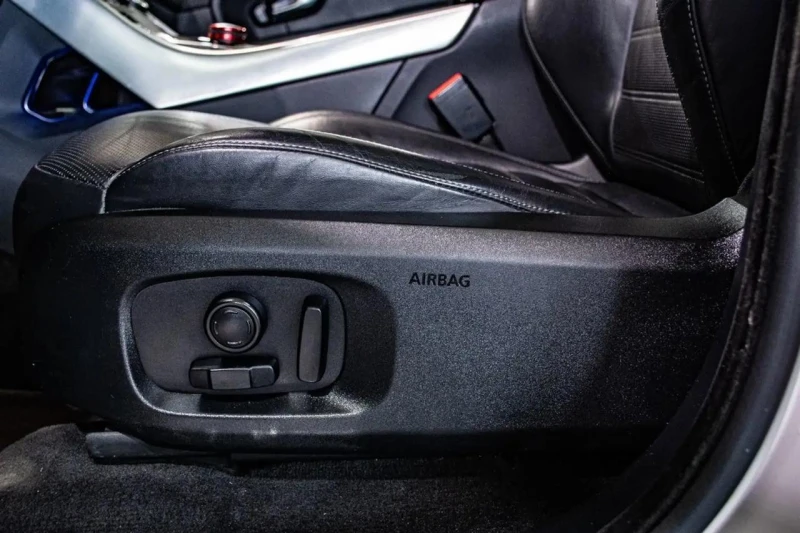 Land Rover Range Rover Evoque 90000КМ!* Keyless* Meridian* HeadUp* , снимка 12 - Автомобили и джипове - 52317974
