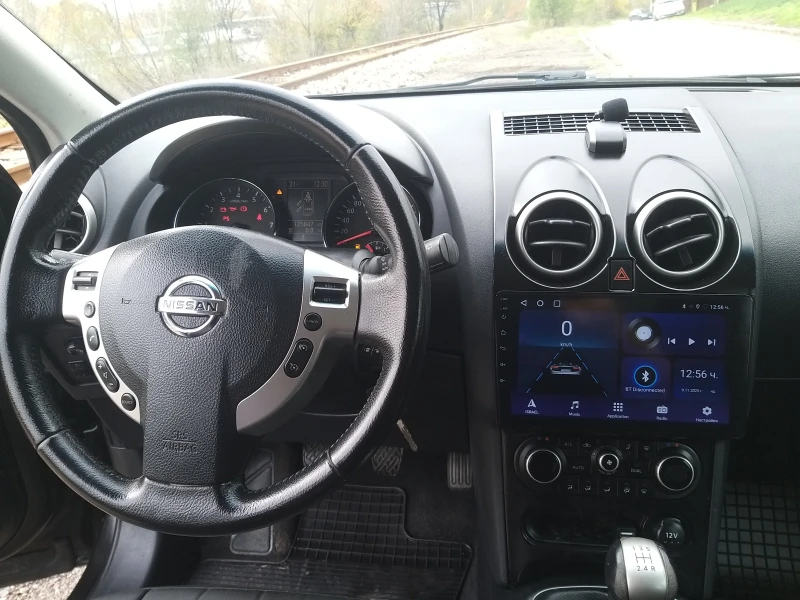 Nissan Qashqai 1.6, снимка 12 - Автомобили и джипове - 52351066