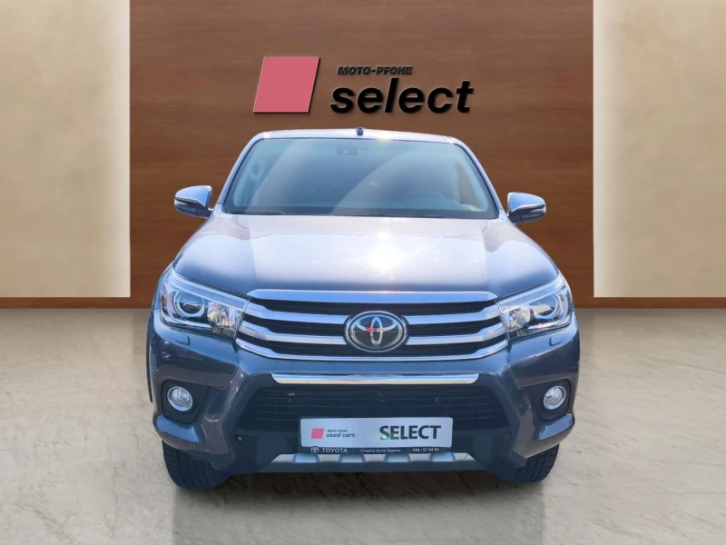 Toyota Hilux 2.4, снимка 6 - Автомобили и джипове - 52656825