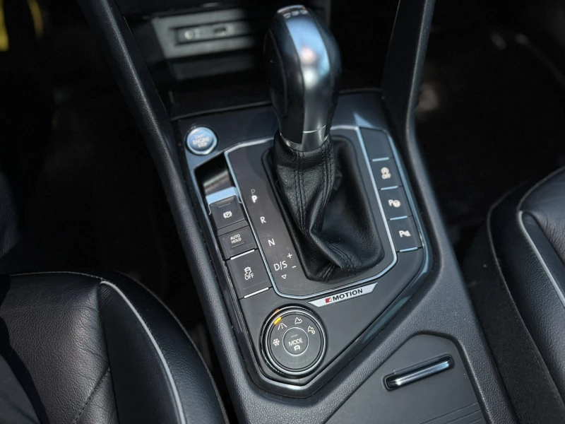 VW Tiguan 2.0 TDI 4Motion Сервизна История, снимка 13 - Автомобили и джипове - 53263243