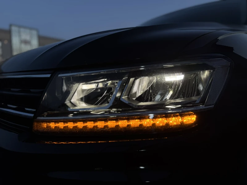 VW Tiguan 2.0 TDI 4Motion Сервизна История, снимка 15 - Автомобили и джипове - 53263243