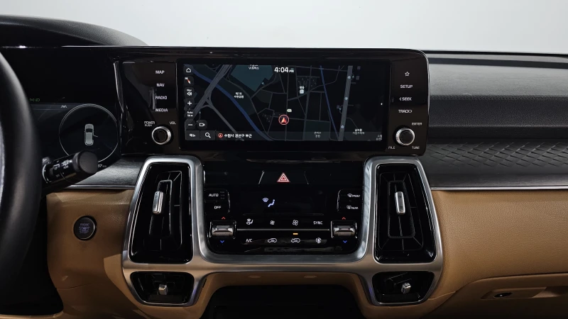 Kia Sorento 2.2CRDI/4x4/Пълна сервизна !!!, снимка 11 - Автомобили и джипове - 53373568