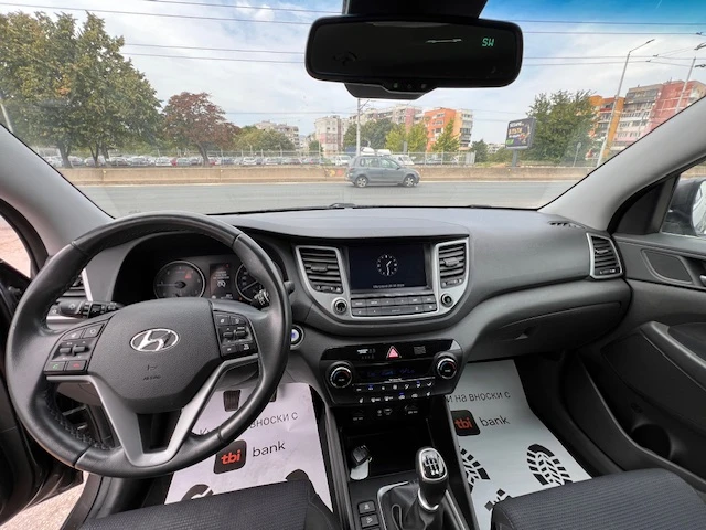 Hyundai Tucson IX35, снимка 8 - Автомобили и джипове - 47053038