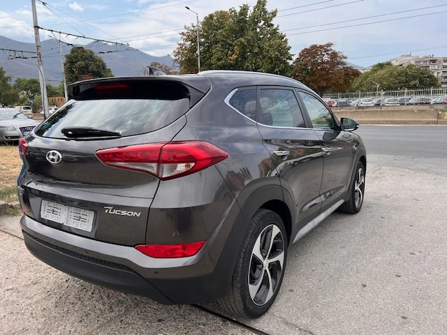 Hyundai Tucson IX35, снимка 5 - Автомобили и джипове - 47053038