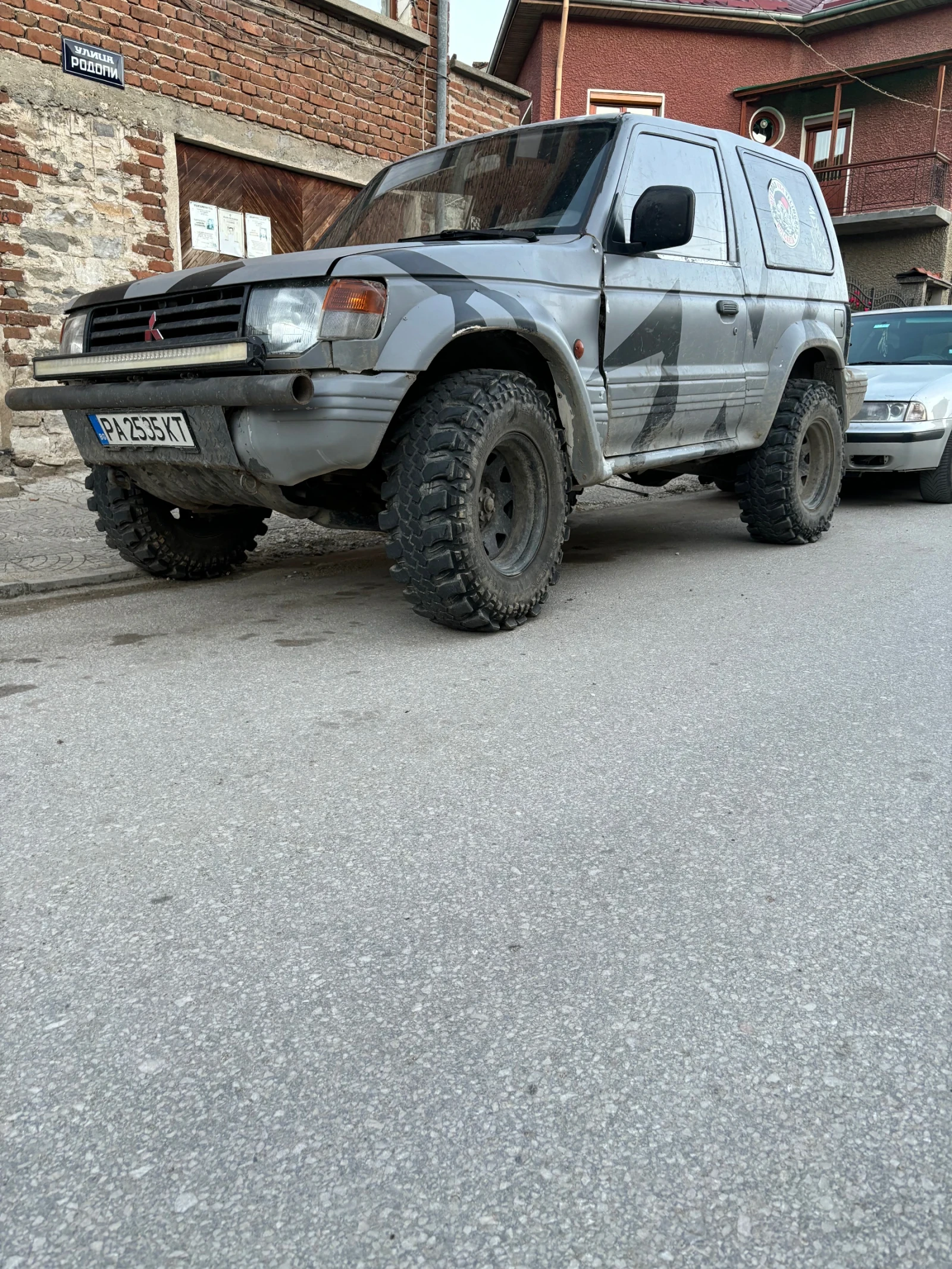 Mitsubishi Pajero 3000 v6 - изображение 2