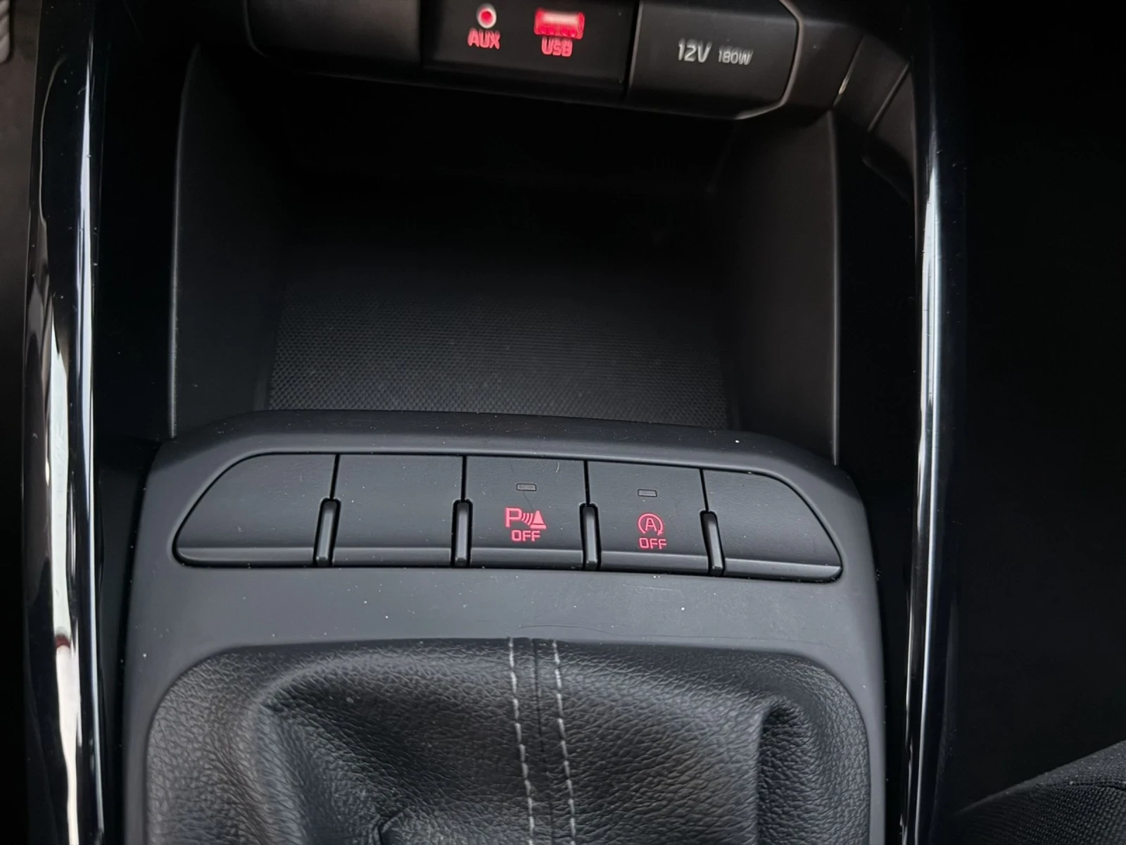 Kia Stonic 1.0 T-GDI - 90 000 km | Mobile.bg — изображение 13