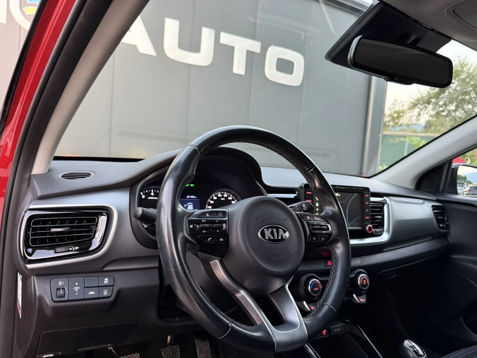 Kia Stonic 1.0 T-GDI - 90 000 km - изображение 7