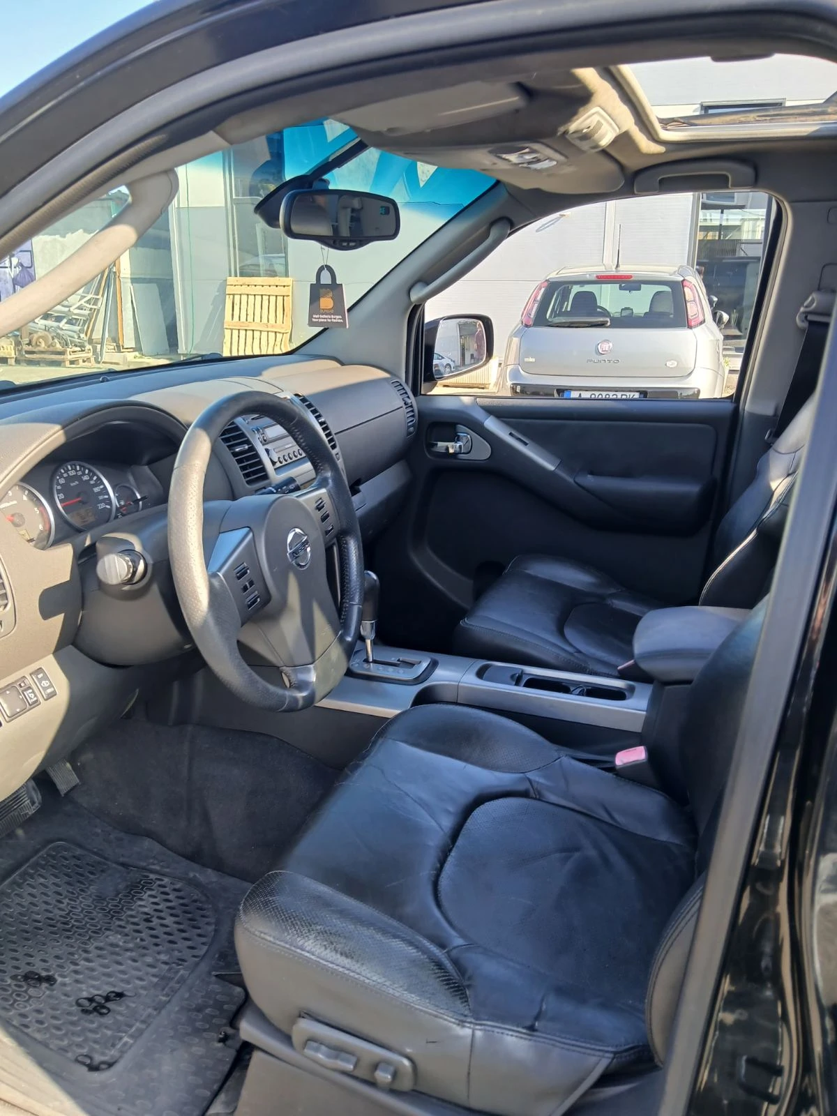 Nissan Pathfinder  - изображение 5