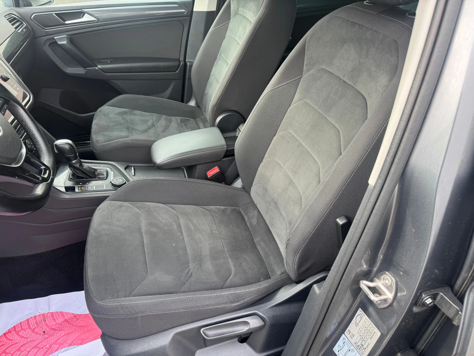 VW Tiguan 4x4 distronic - изображение 7