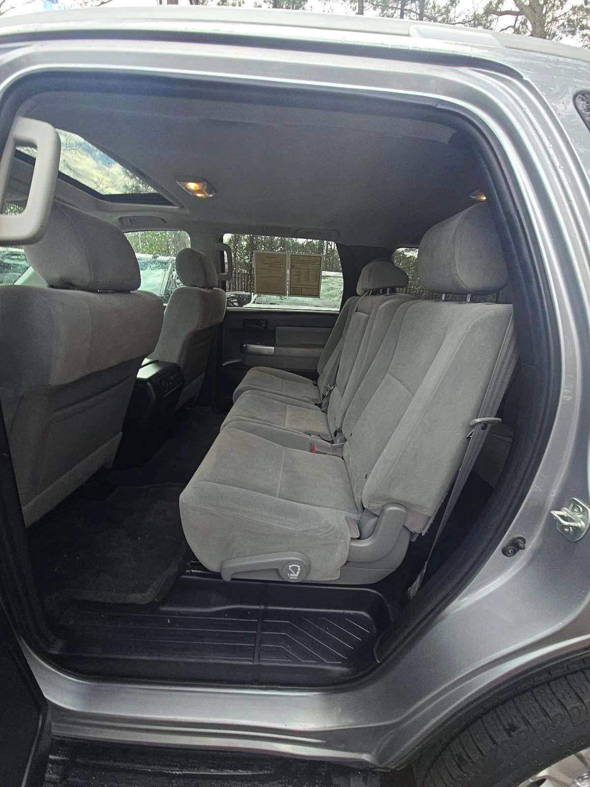 Toyota Sequoia, снимка 13 - Автомобили и джипове - 53768544