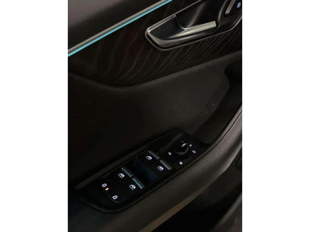 Audi Q8 * Progressiv | S LINE | BLACK OPTICS | * CARFAX * , снимка 11 - Автомобили и джипове - 53894053