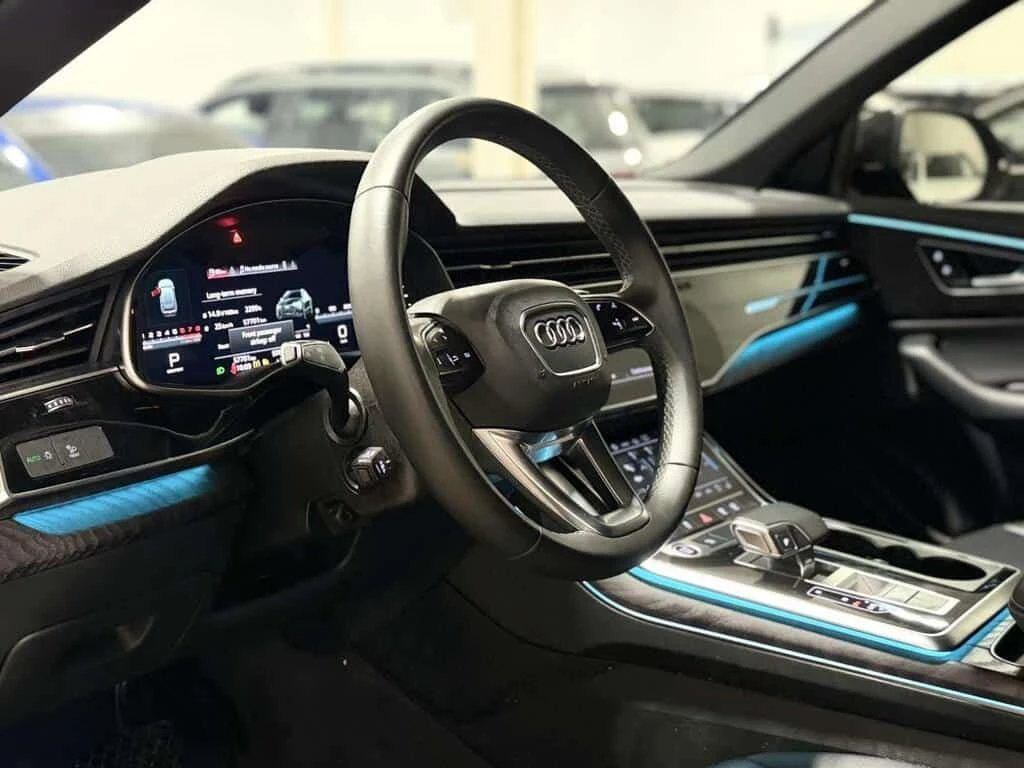 Audi Q8 * Progressiv | S LINE | BLACK OPTICS | * CARFAX * , снимка 10 - Автомобили и джипове - 53894053