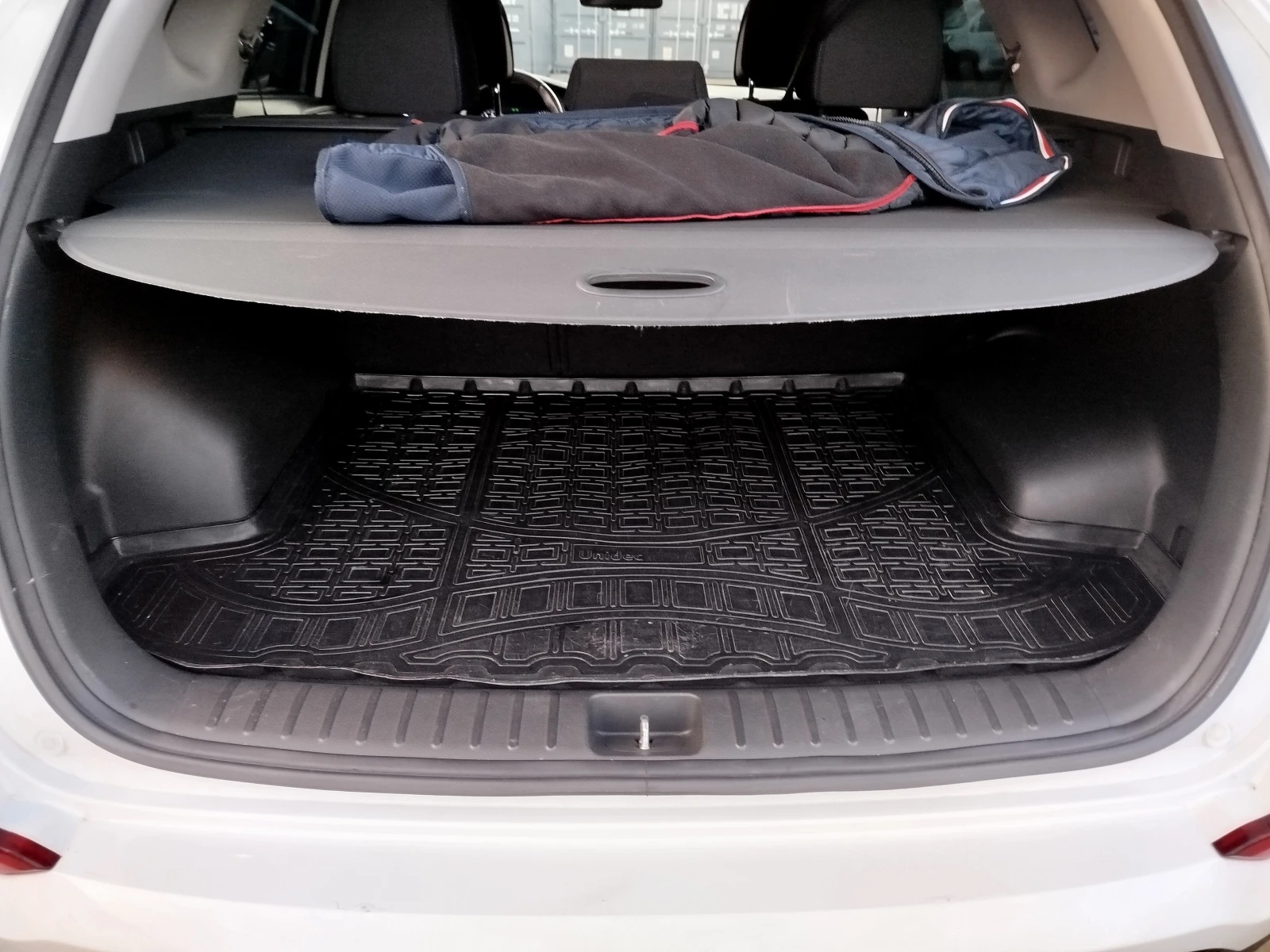 Hyundai Tucson 1, 6, снимка 9 - Автомобили и джипове - 53903688