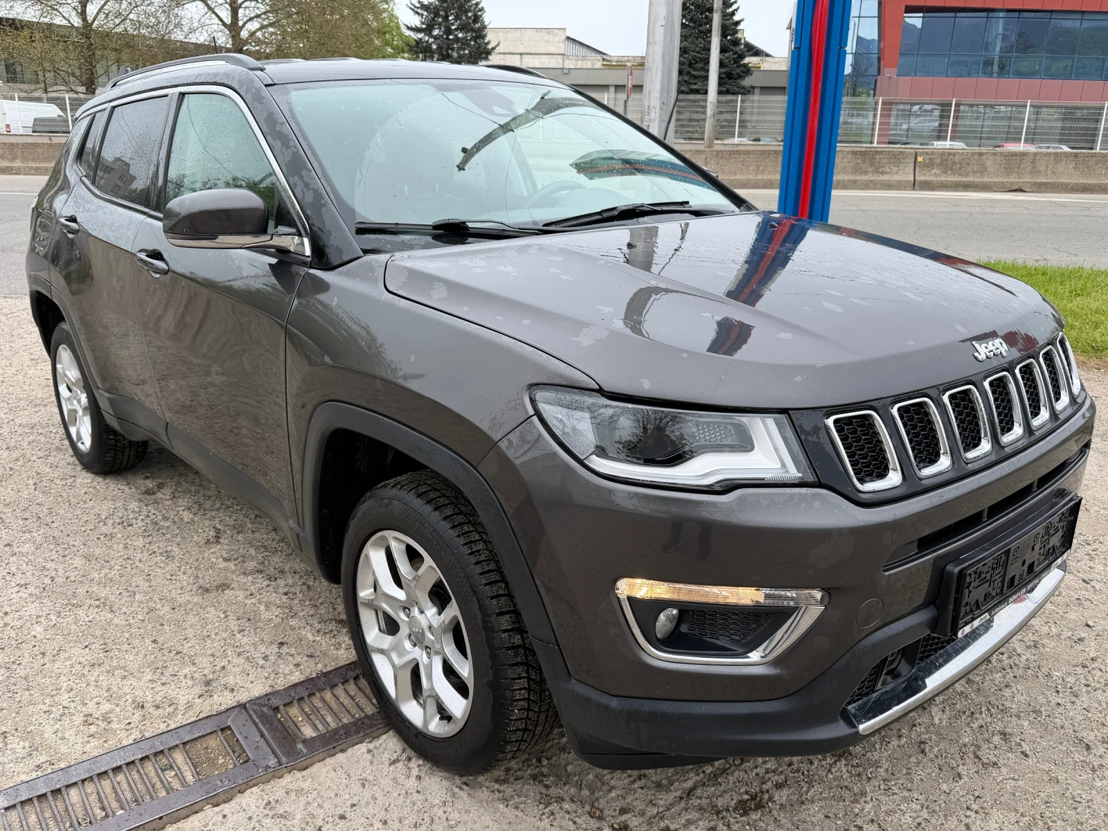 Jeep Compass 4x4-170ps.LIMITED, снимка 2 - Автомобили и джипове - 54269562