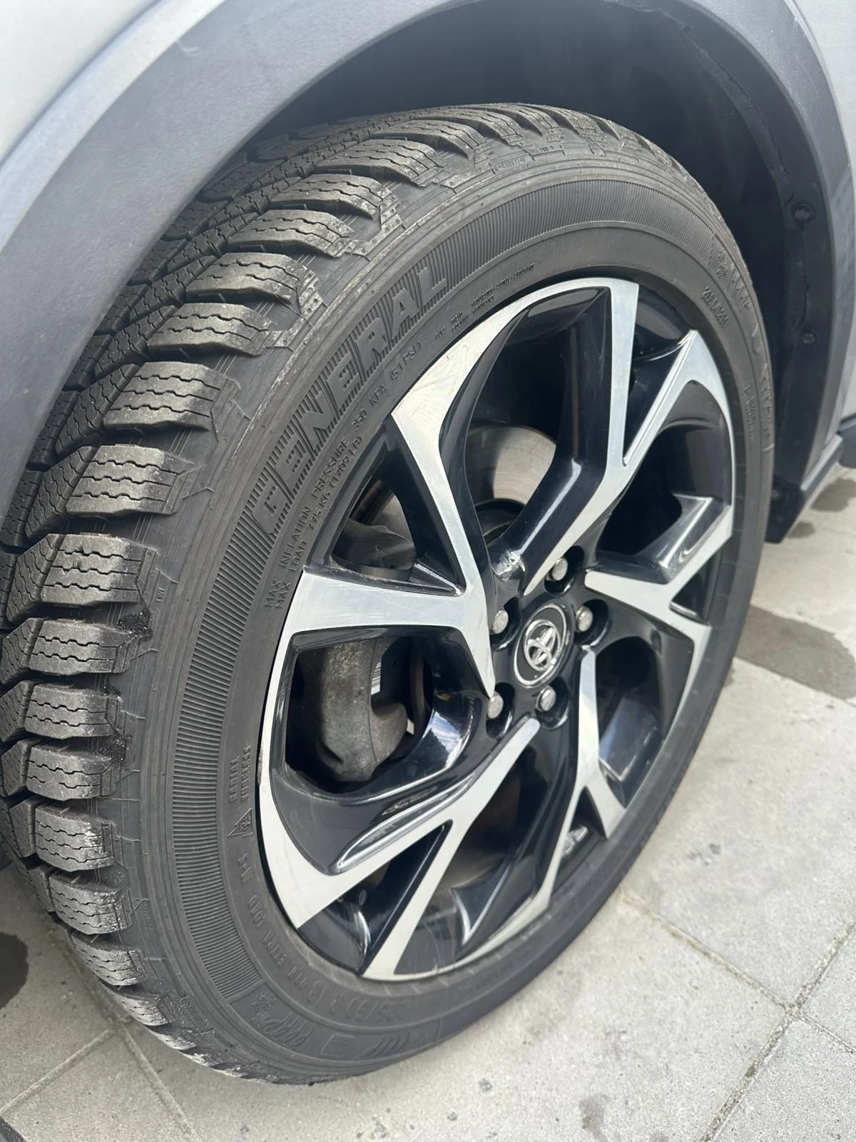 Toyota C-HR, снимка 5 - Автомобили и джипове - 54361966