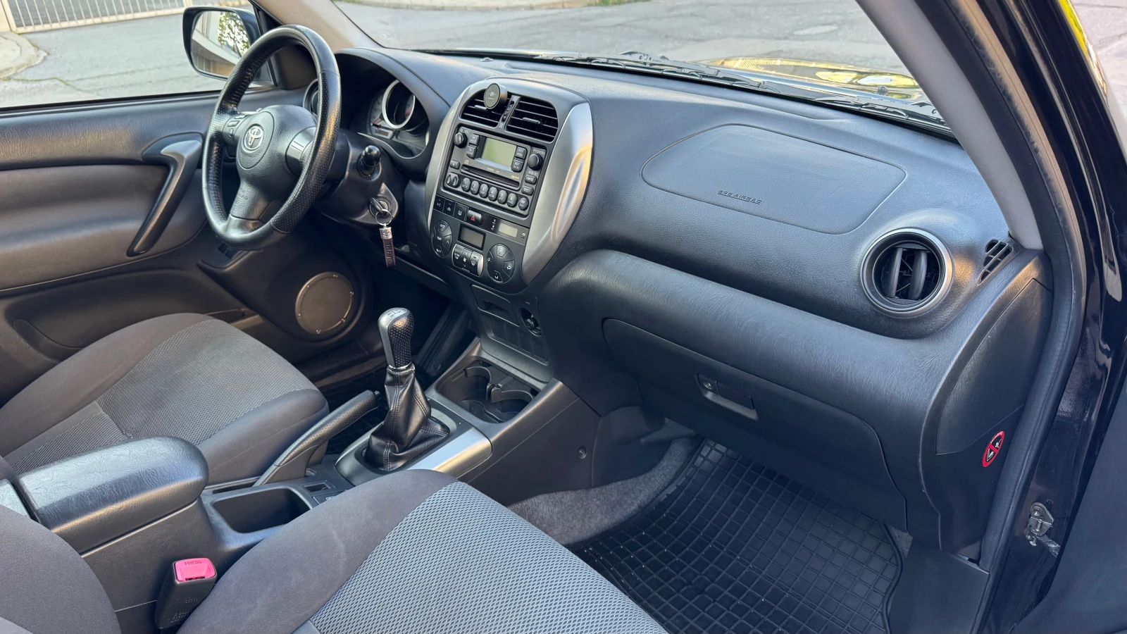 Toyota Rav4 2.0L D4D Facelift, снимка 13 - Автомобили и джипове - 55796182