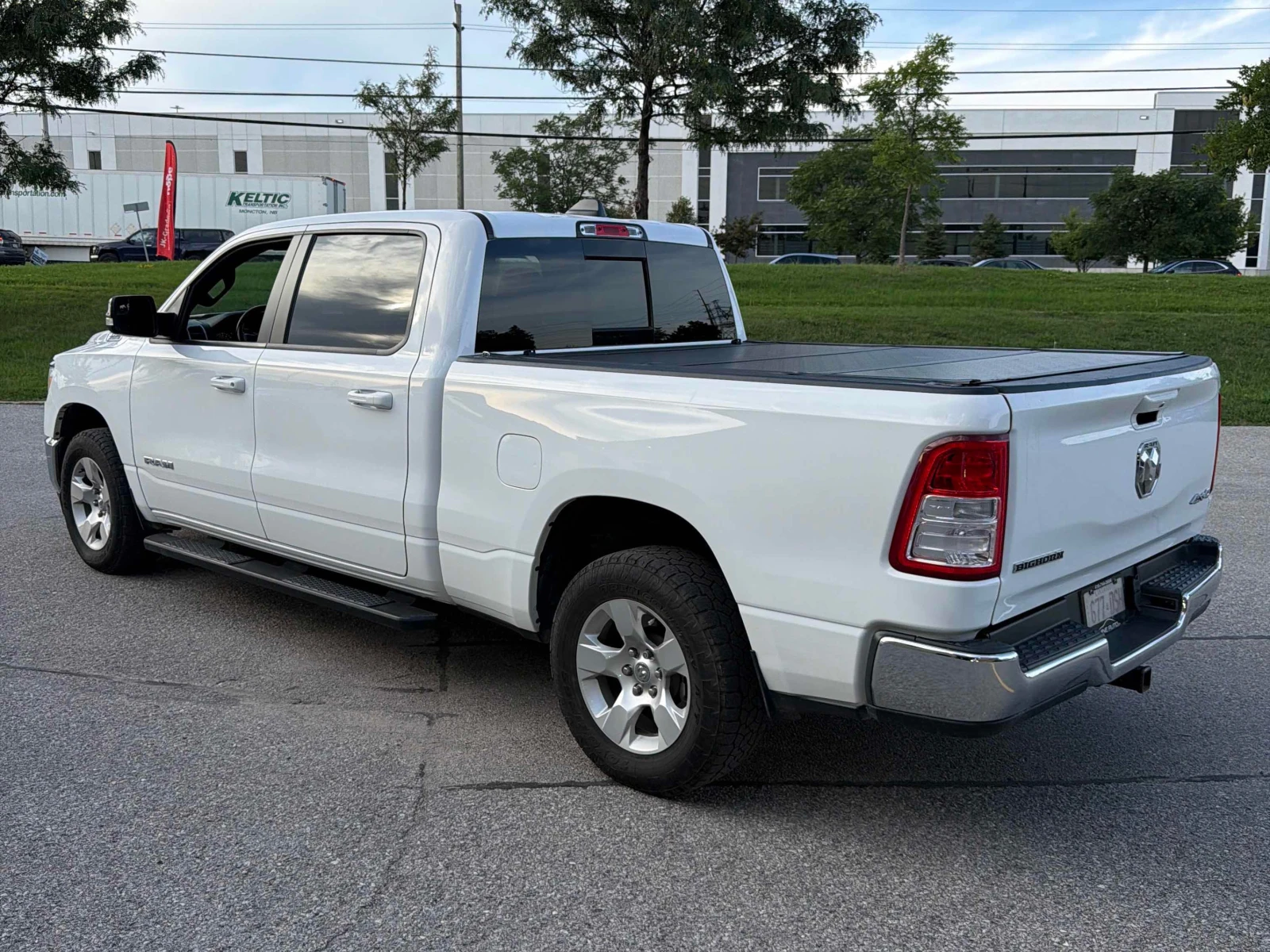 Dodge RAM 1500 * Big Horn * CARFAX * БЕЗ ПЪРВОНАЧАЛНА ВНОСКА, снимка 4 - Автомобили и джипове - 56010614