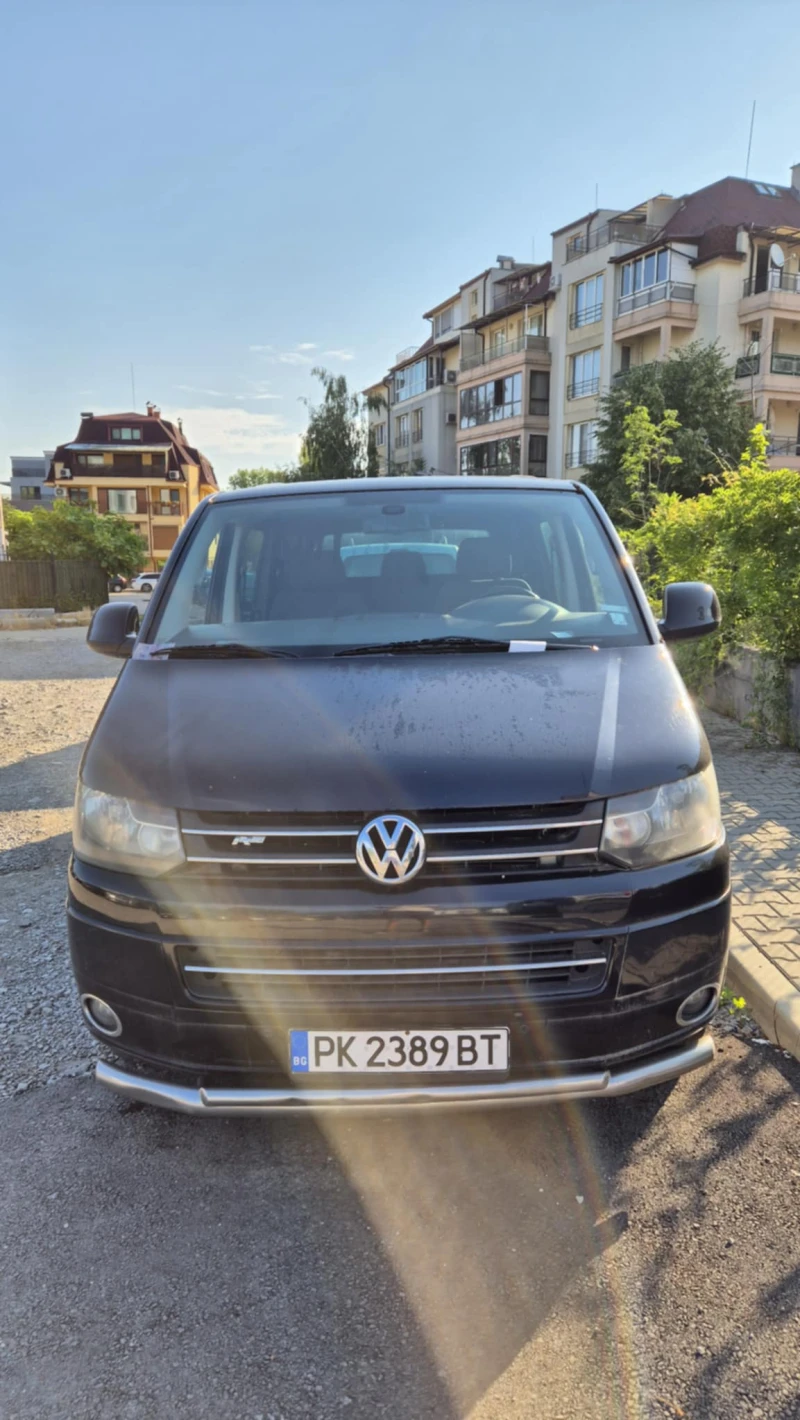 VW Caravelle РЕАЛНИ КМ/АВТОМАТИК/R-LINE, снимка 2 - Бусове и автобуси - 52376827