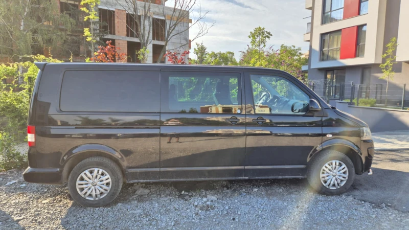 VW Caravelle РЕАЛНИ КМ/АВТОМАТИК/R-LINE, снимка 3 - Бусове и автобуси - 52376827