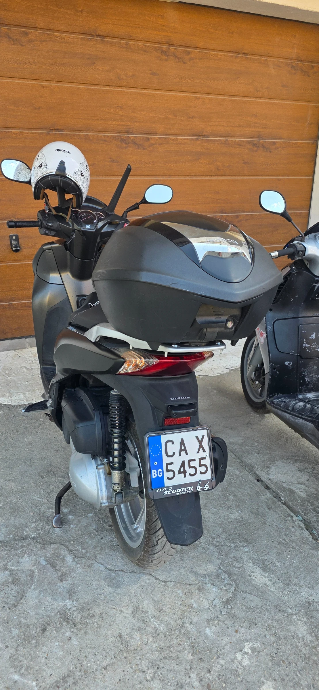 Honda Sh 300i , ABS, Keyless, снимка 5 - Мотоциклети и мототехника - 55778111
