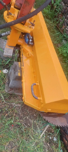 Трактор John Deere 3040, снимка 15